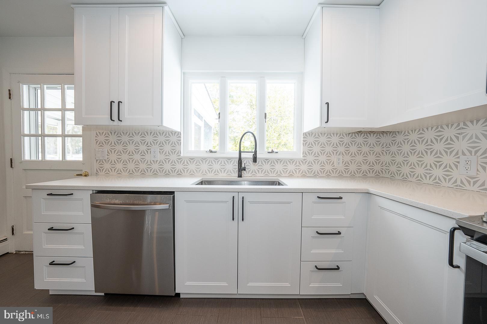 BUTTONWOOD FARMS - Residential