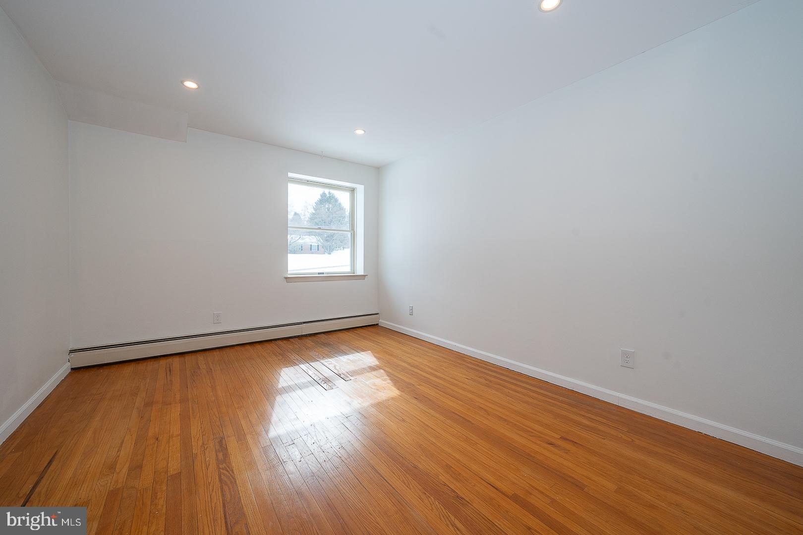 BUTTONWOOD FARMS - Residential