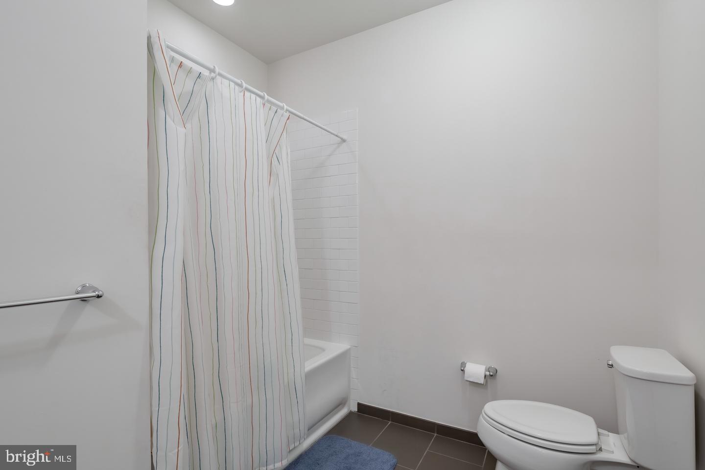 GRADUATE HOSPITAL - Residential Lease