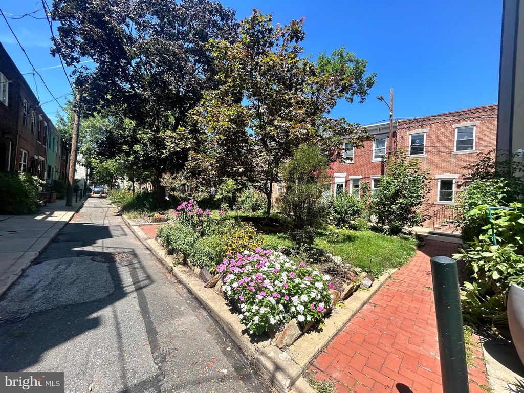 Photo of 708 Medina Street, PHILADELPHIA, PA 19147 (MLS # PAPH2529308)