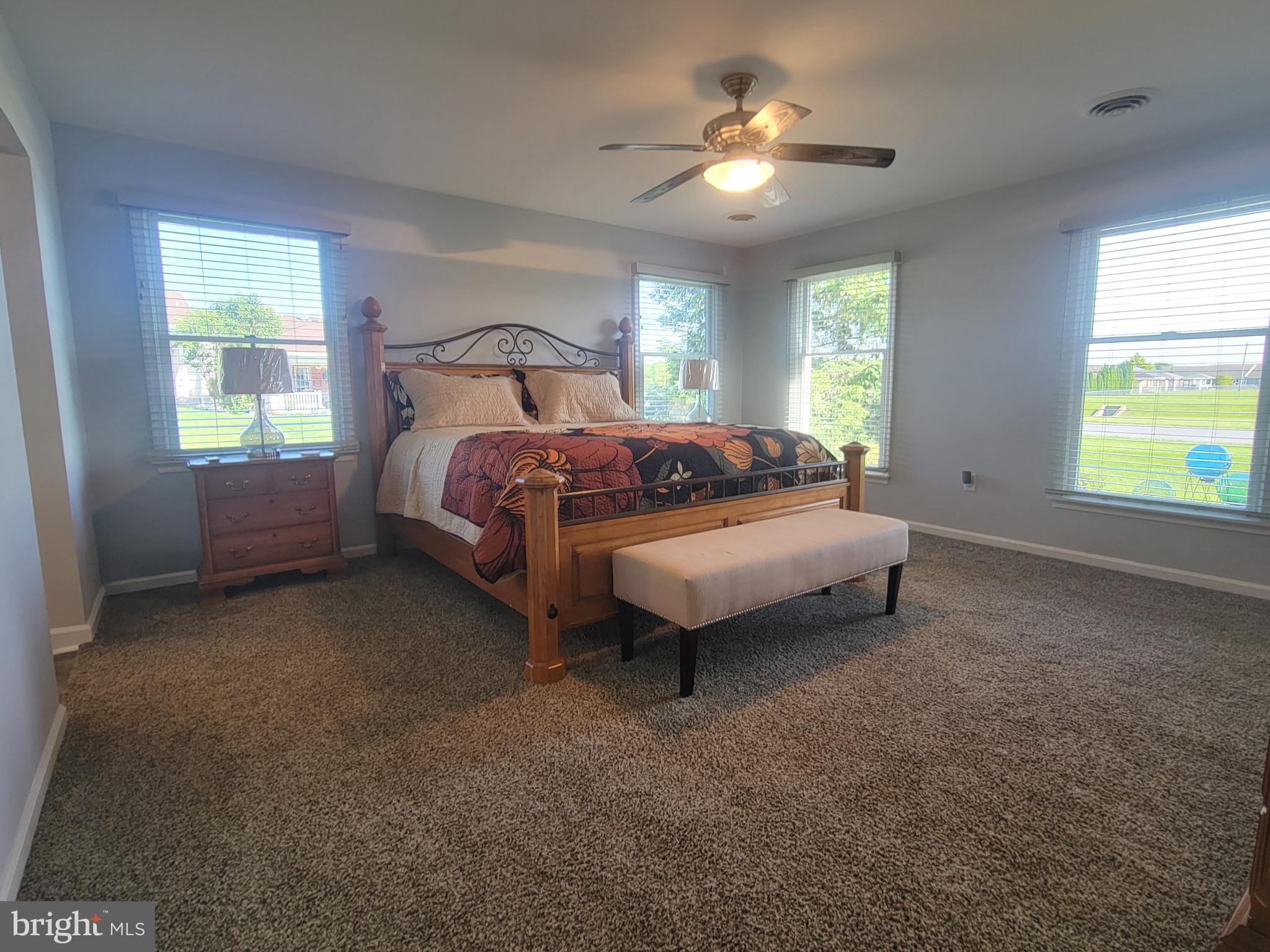 SOUTH POINTE - Residential