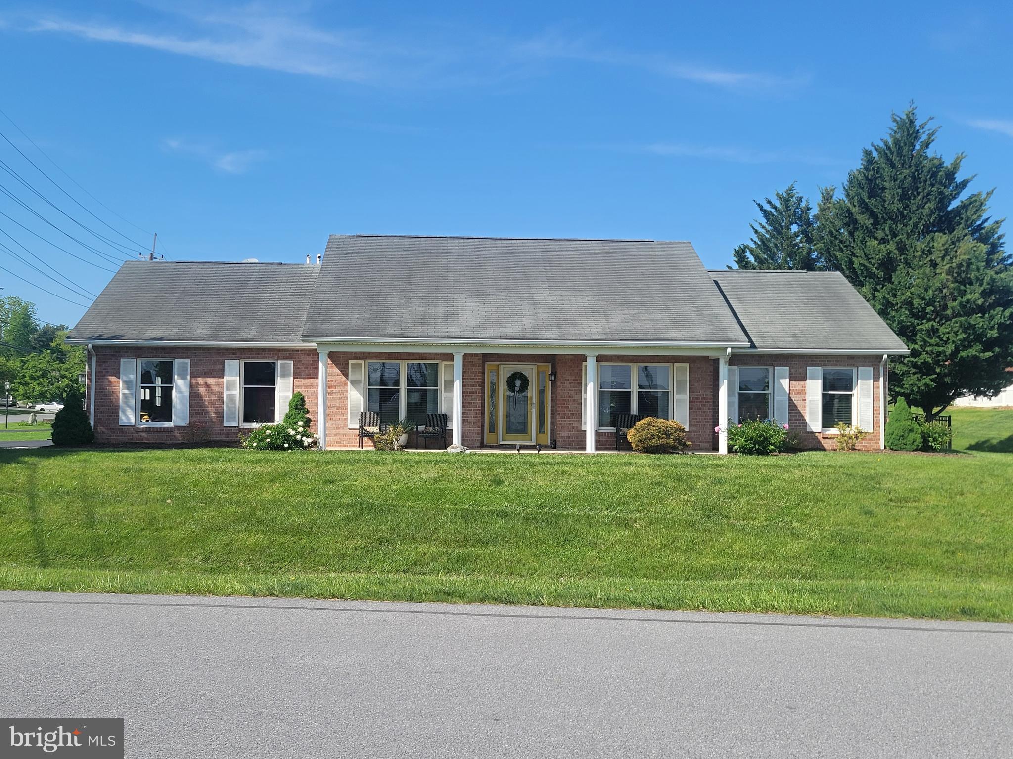 SOUTH POINTE - Residential