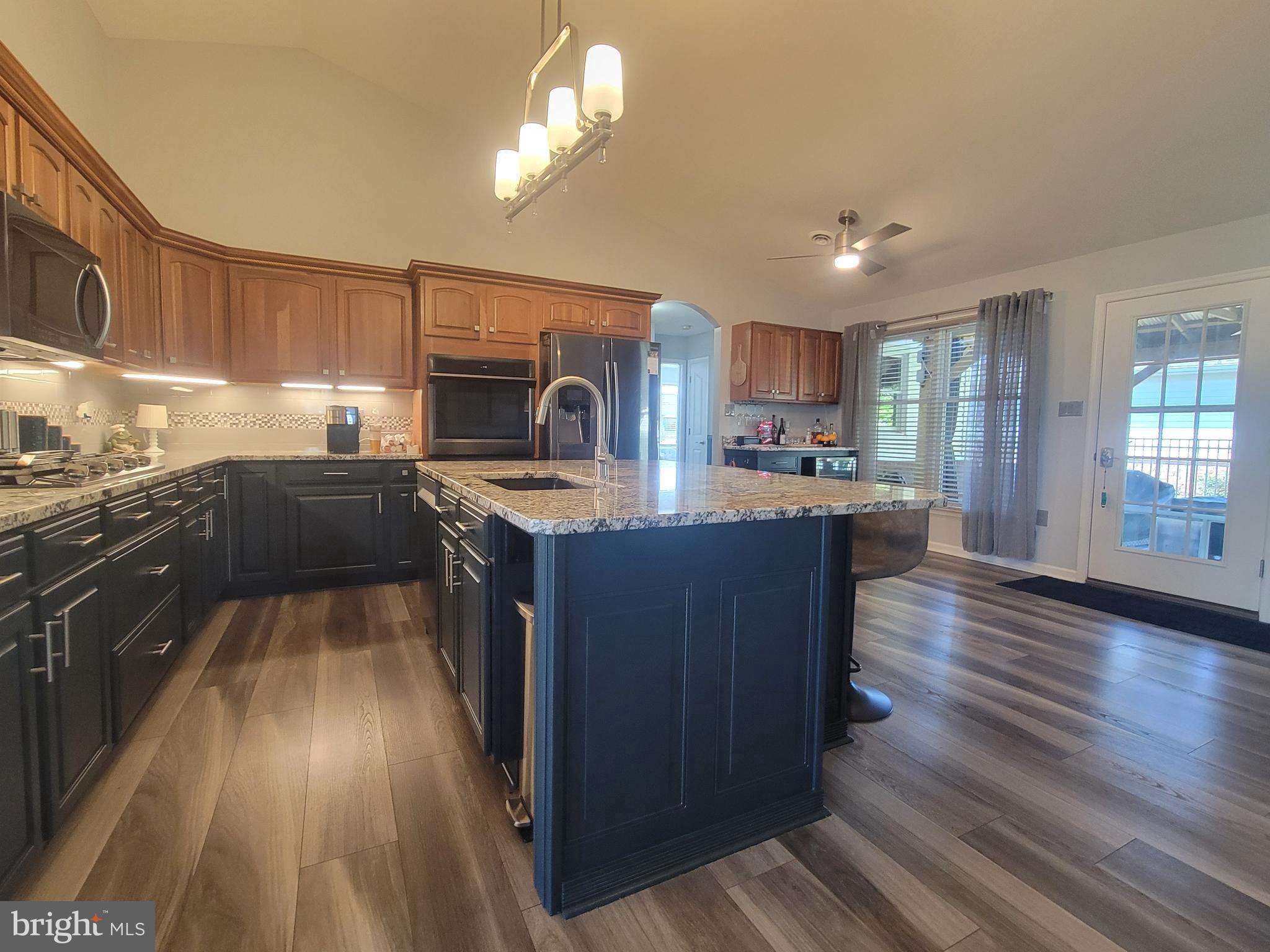 SOUTH POINTE - Residential