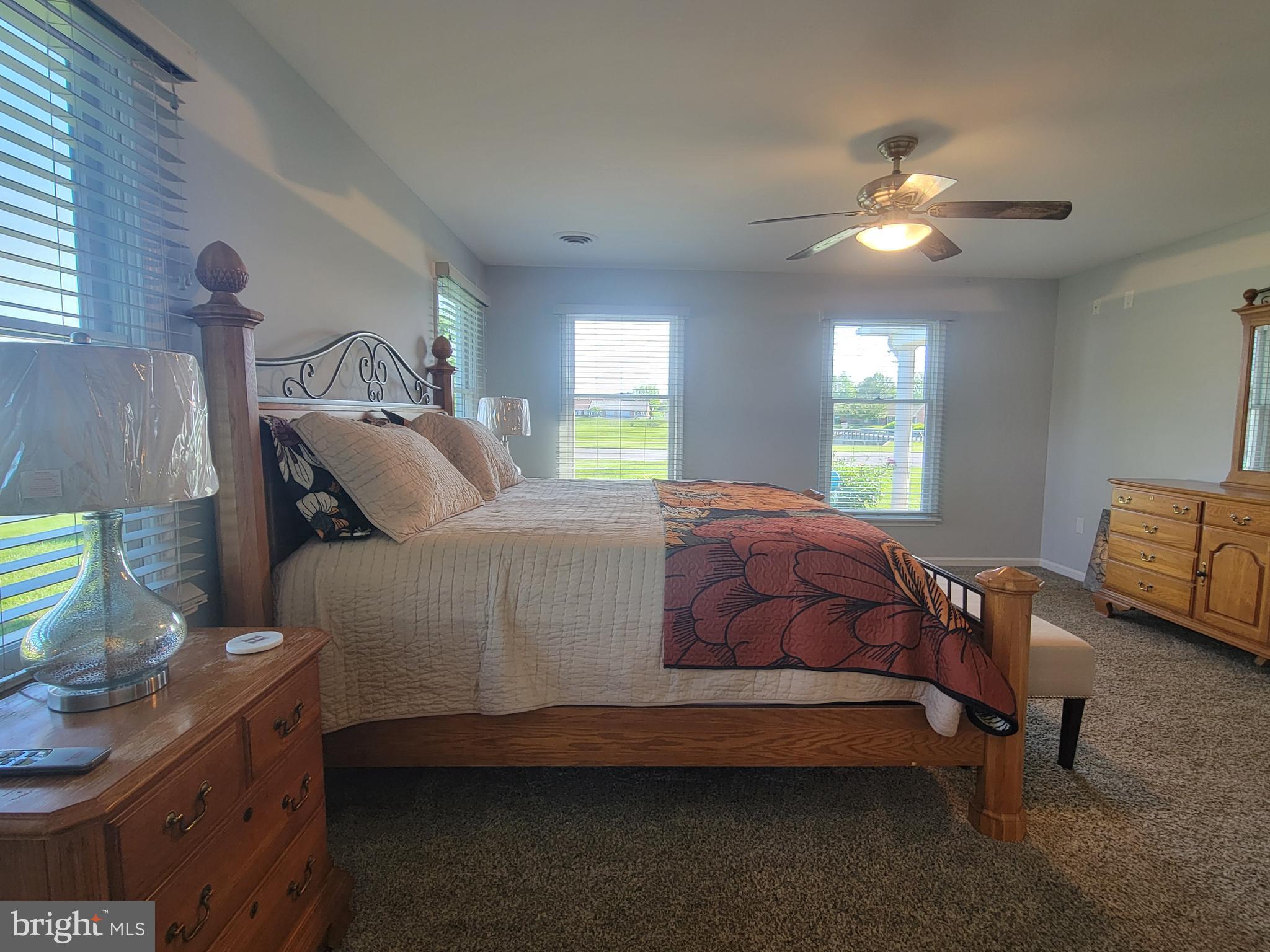 SOUTH POINTE - Residential