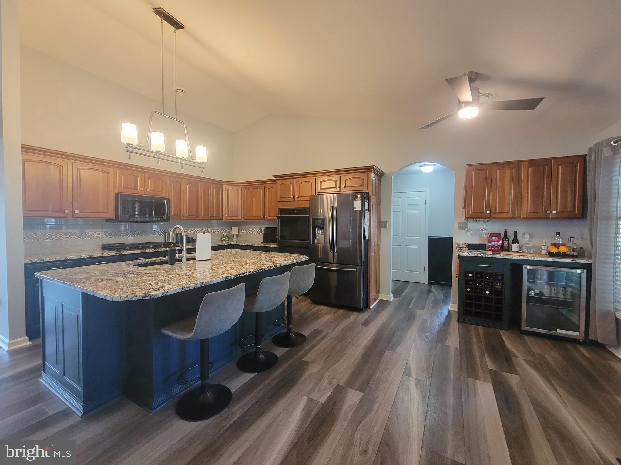 SOUTH POINTE - Residential