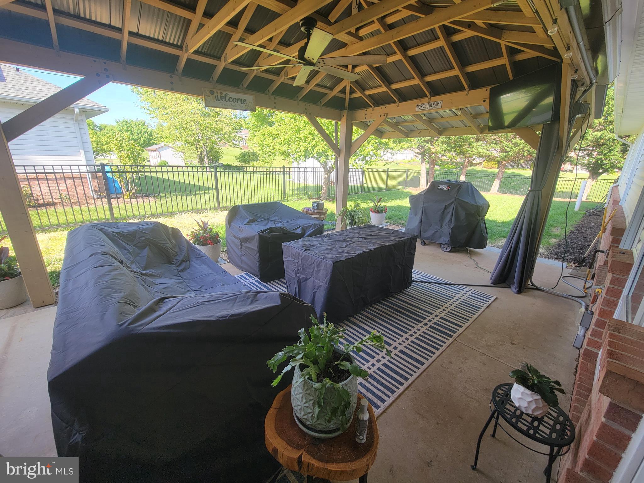 SOUTH POINTE - Residential