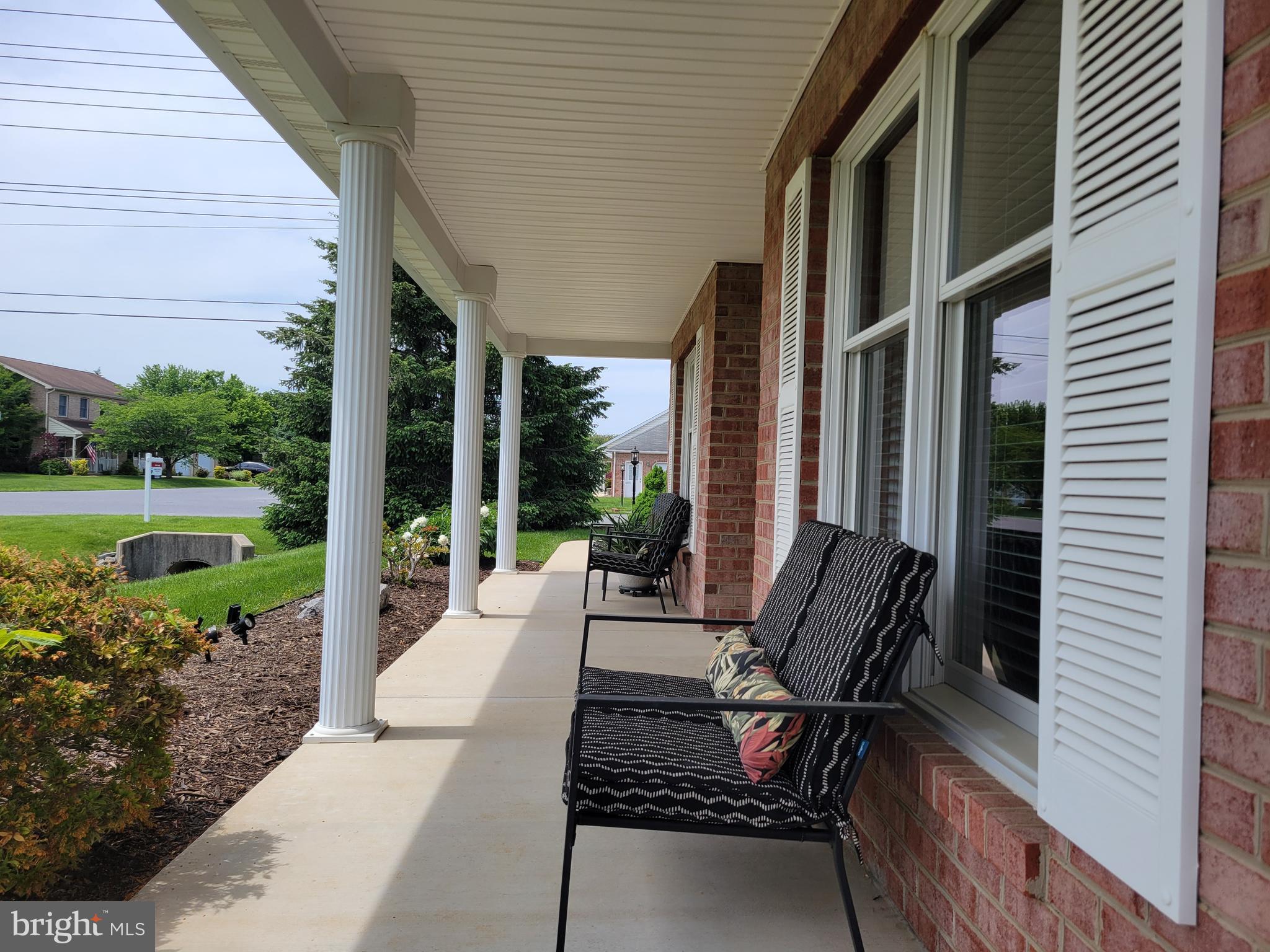 SOUTH POINTE - Residential