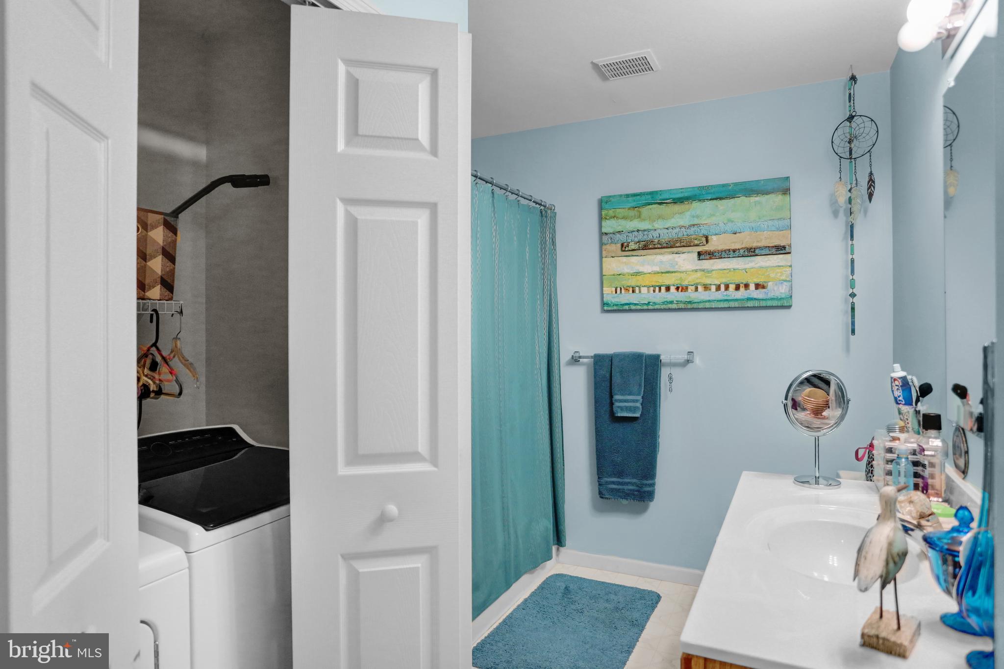 BEVERLY HEIGHTS - Residential