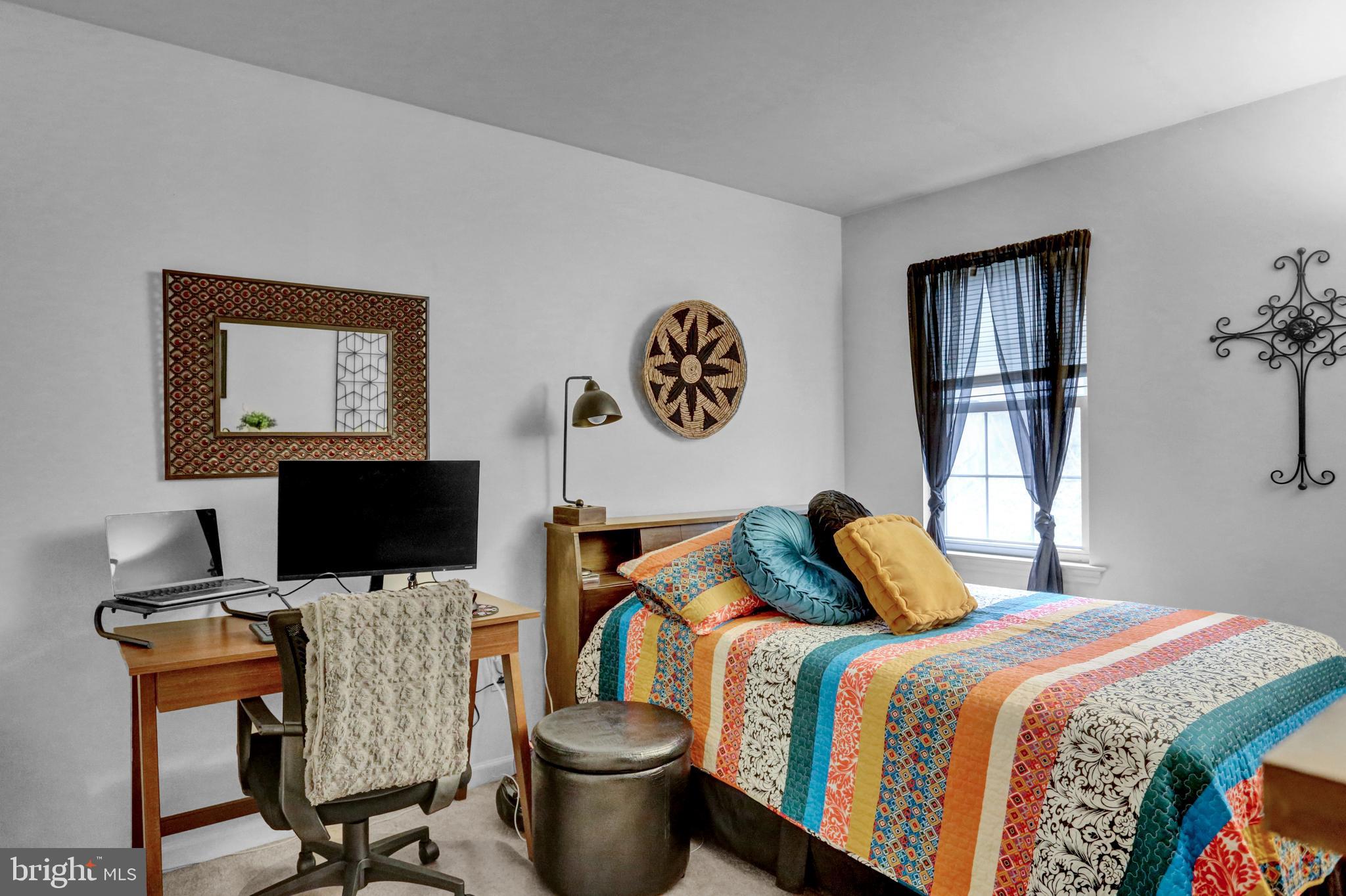 BEVERLY HEIGHTS - Residential