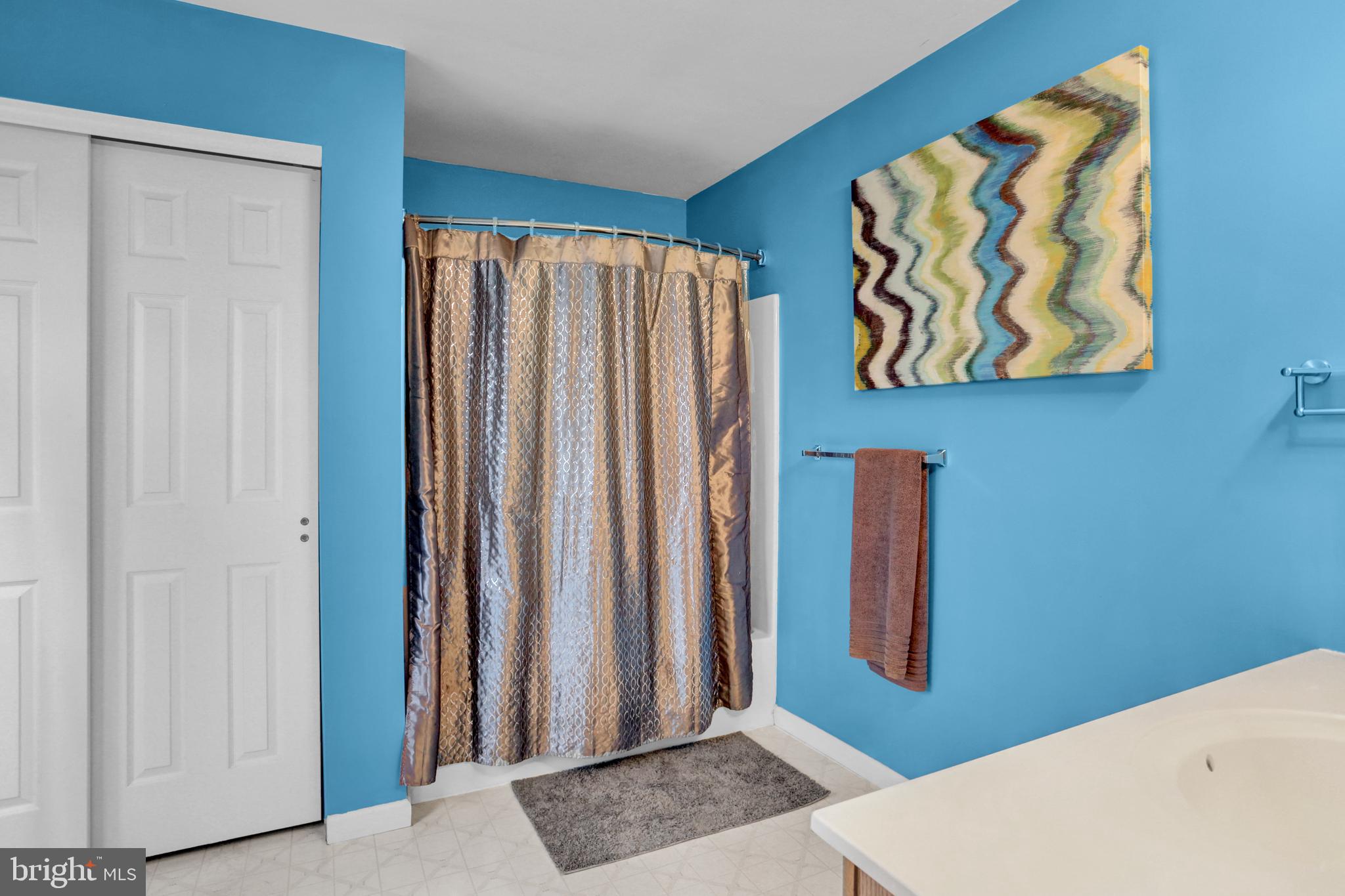 BEVERLY HEIGHTS - Residential