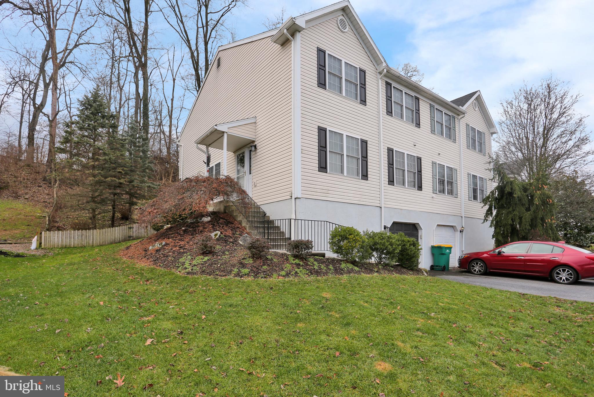 BEVERLY HEIGHTS - Residential