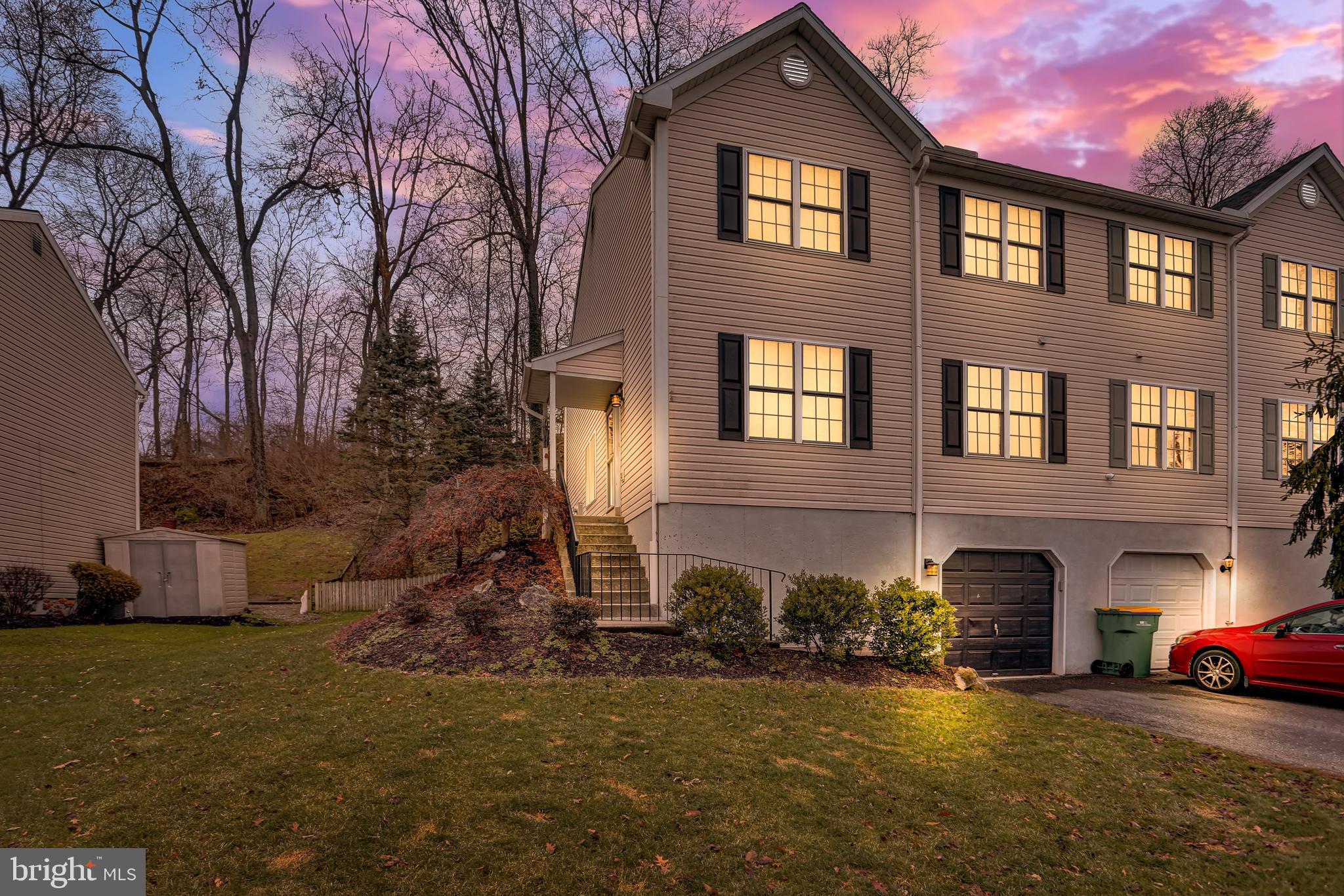 BEVERLY HEIGHTS - Residential