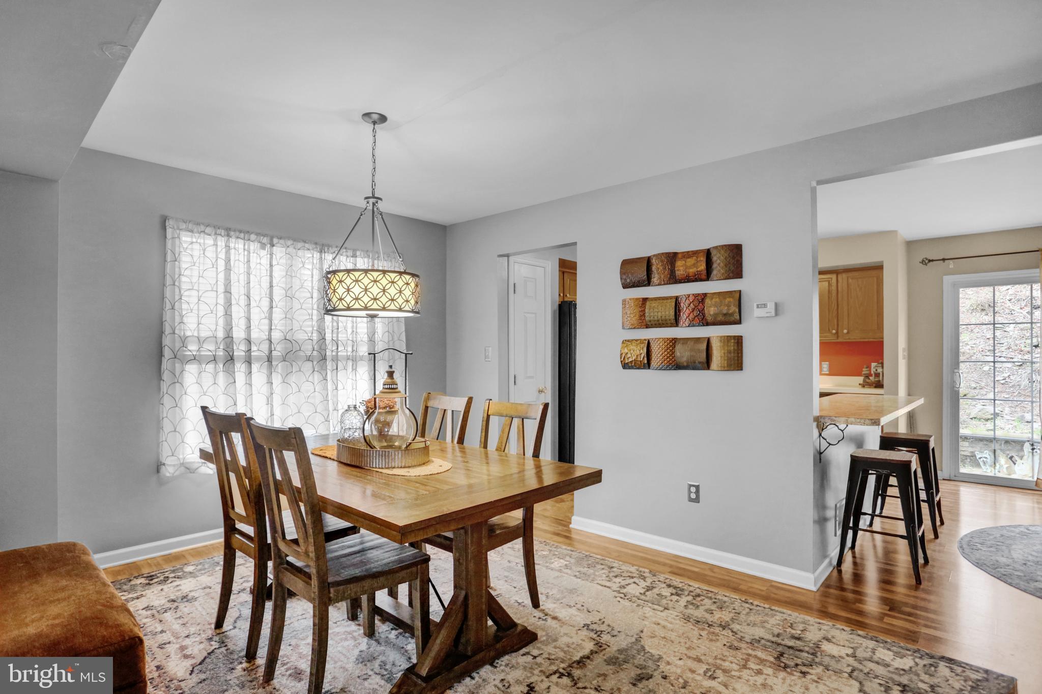 BEVERLY HEIGHTS - Residential