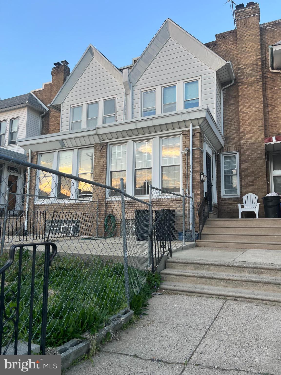 MAYFAIR (EAST) - Residential