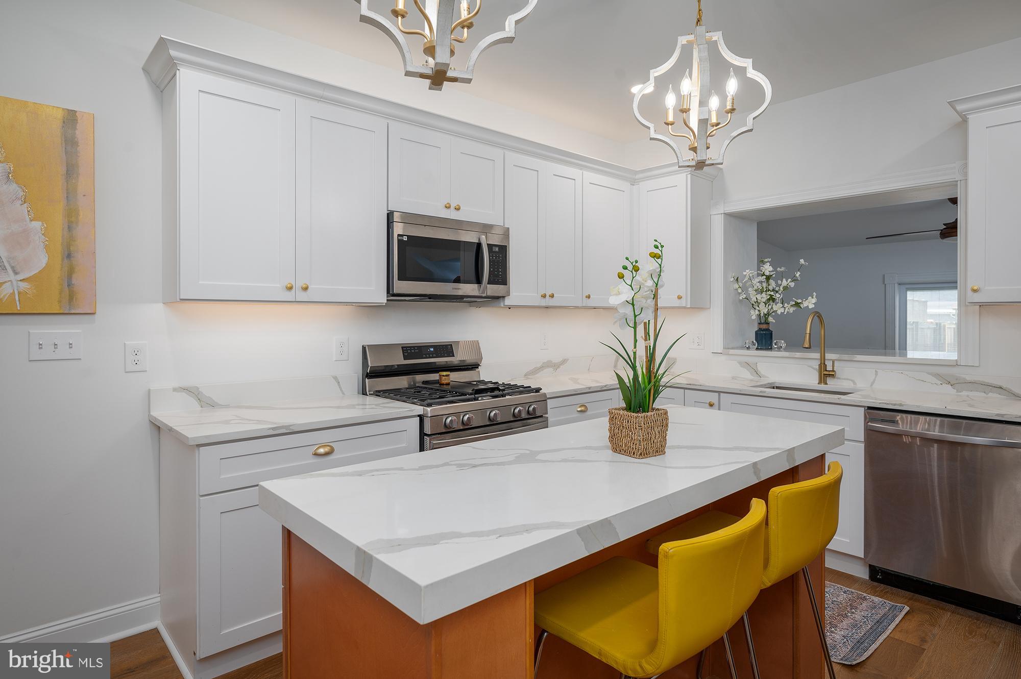 HIGHLANDTOWN - Residential