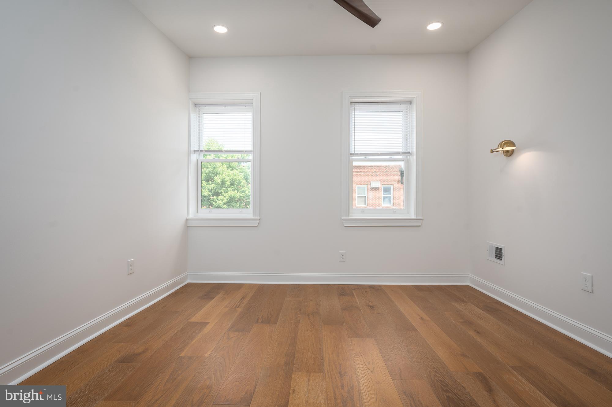 HIGHLANDTOWN - Residential