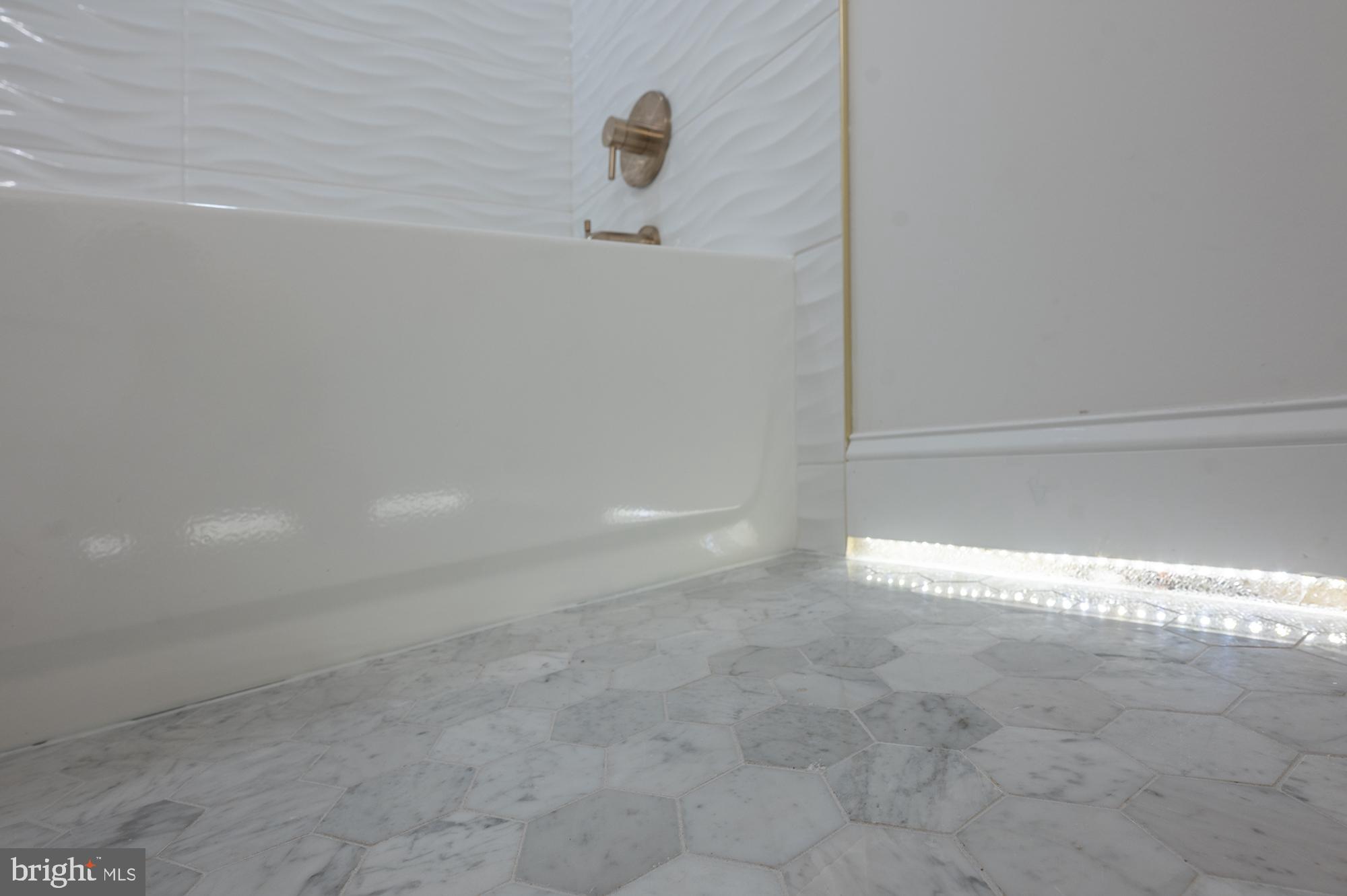 HIGHLANDTOWN - Residential