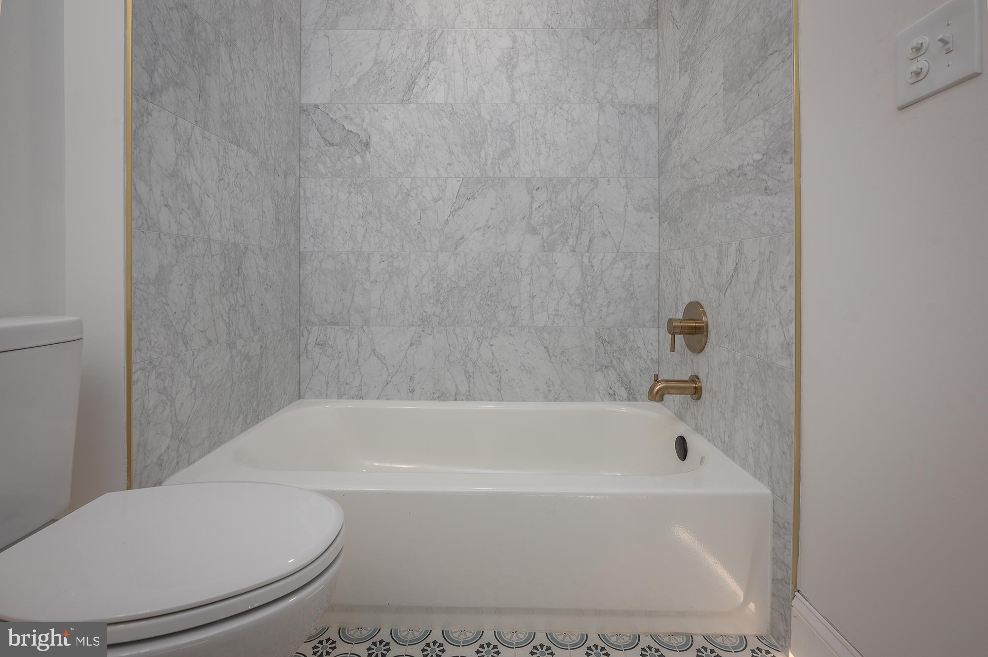 HIGHLANDTOWN - Residential