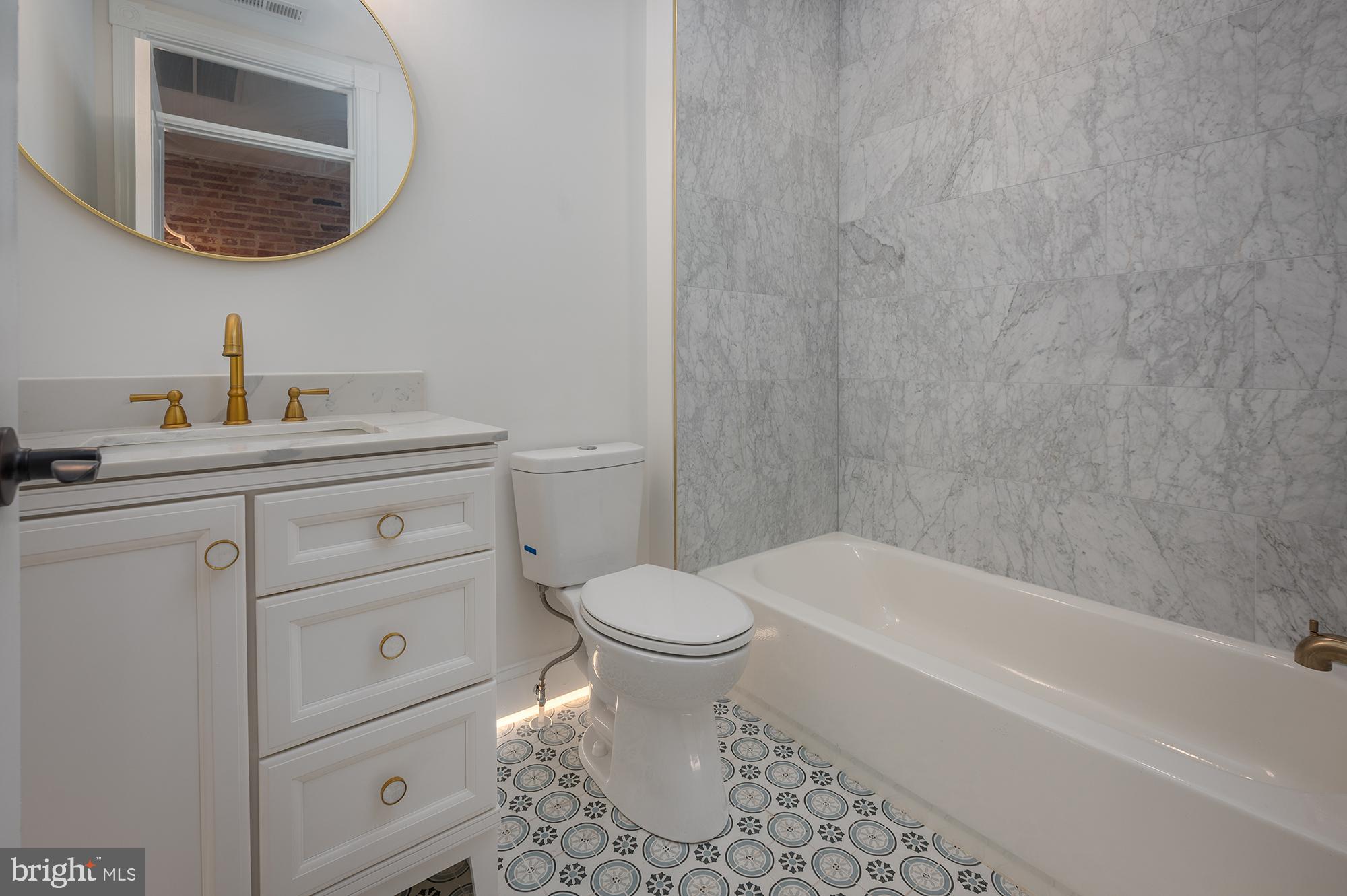 HIGHLANDTOWN - Residential