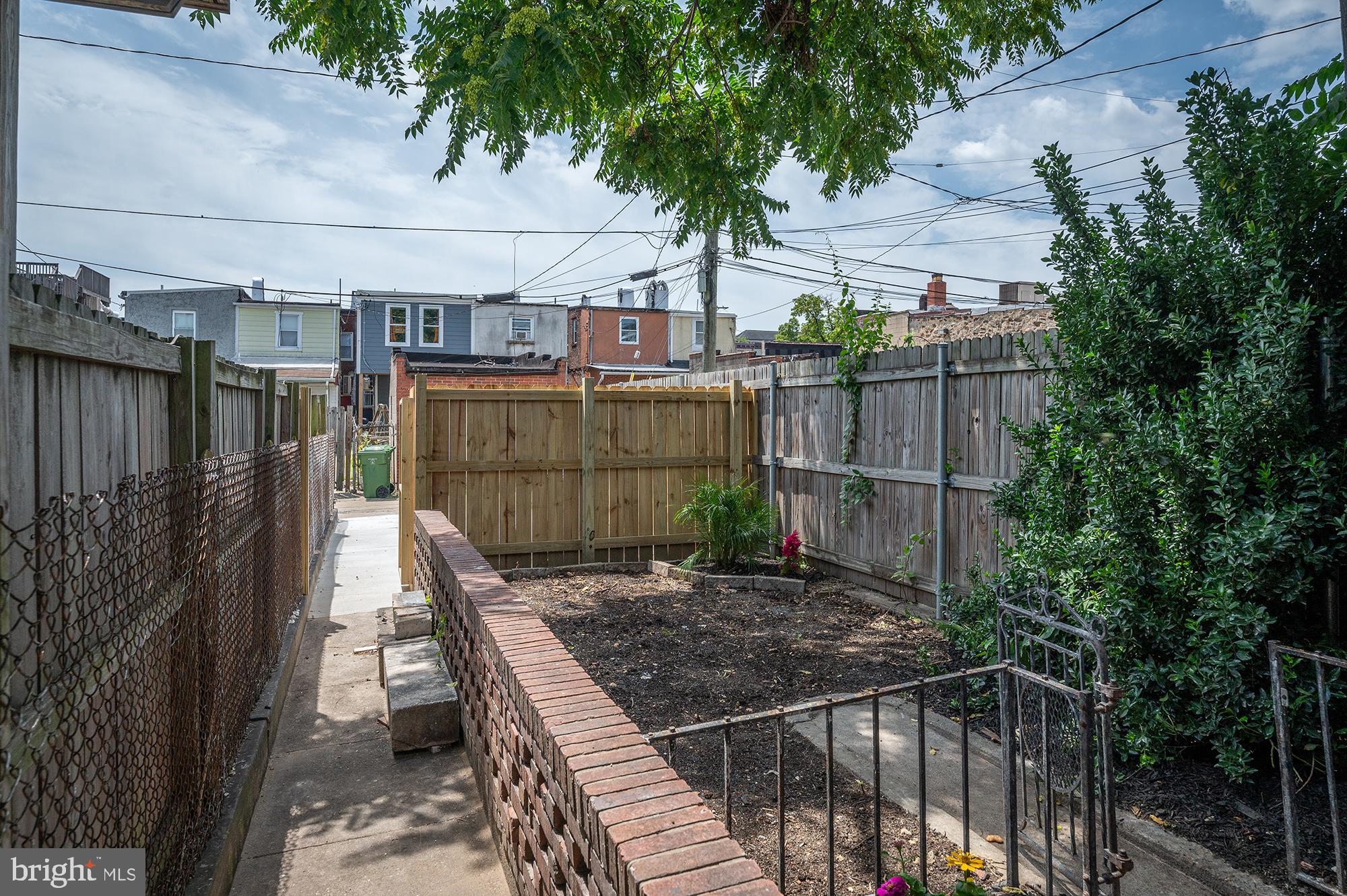 HIGHLANDTOWN - Residential