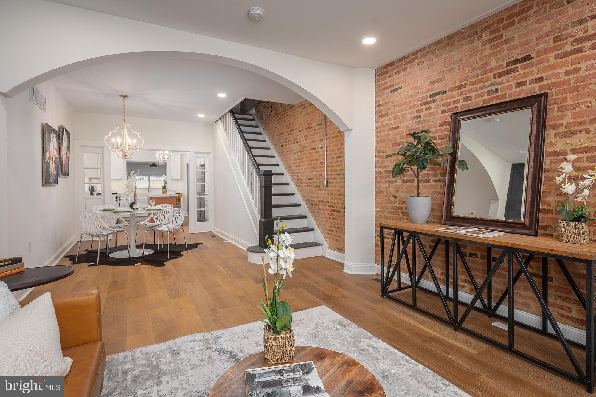 HIGHLANDTOWN - Residential