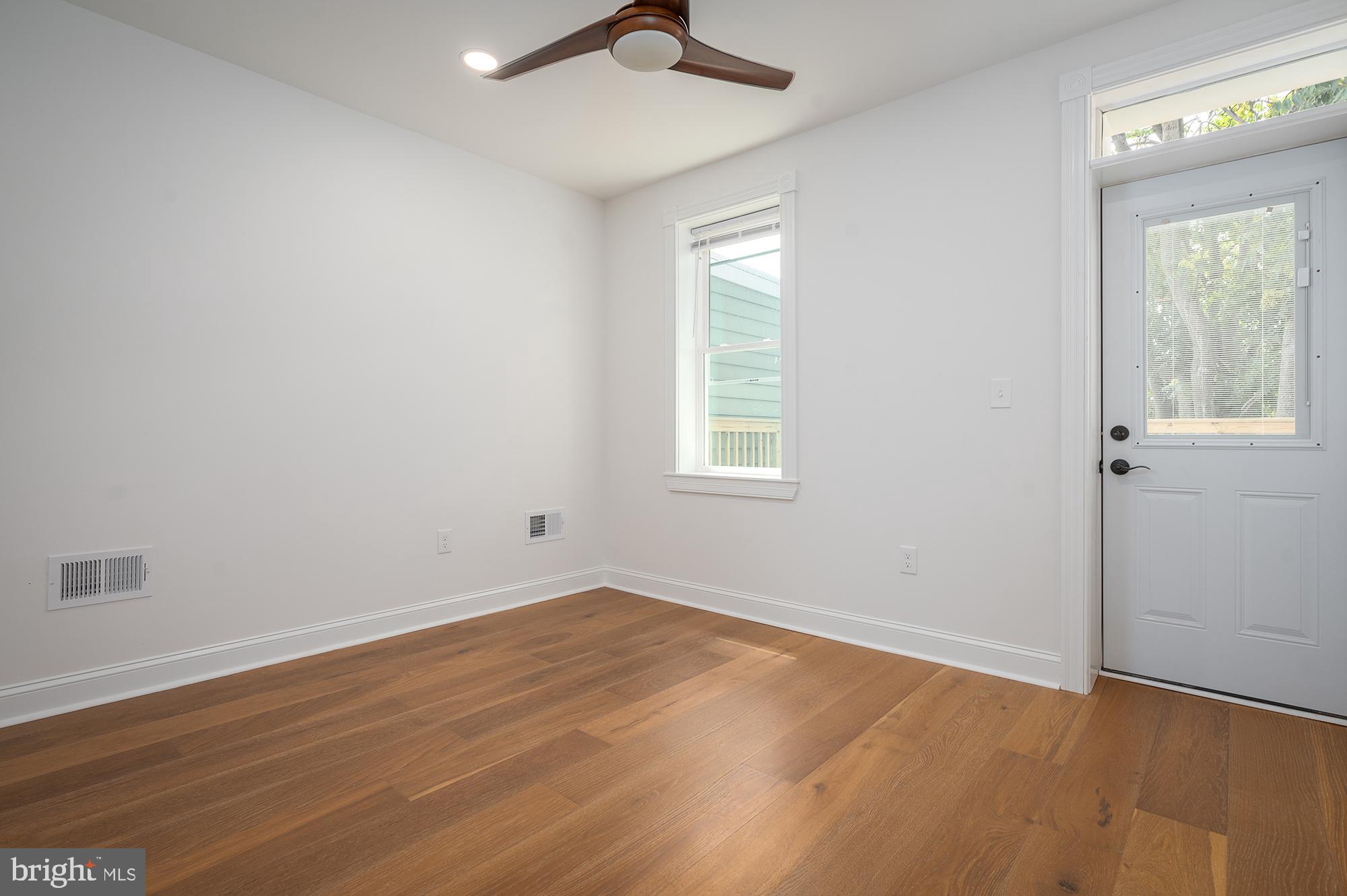 HIGHLANDTOWN - Residential