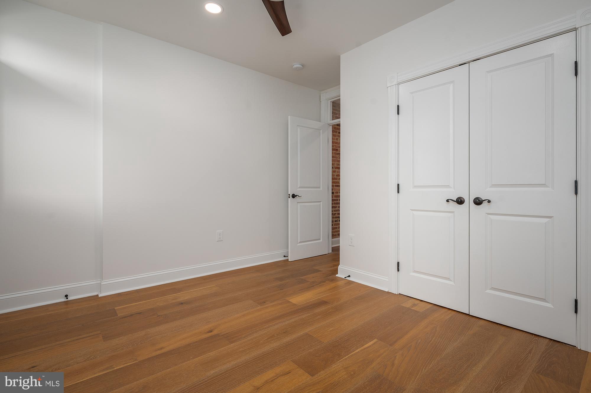 HIGHLANDTOWN - Residential