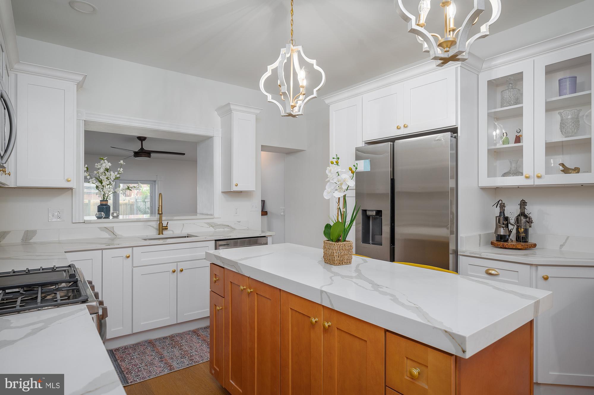 HIGHLANDTOWN - Residential