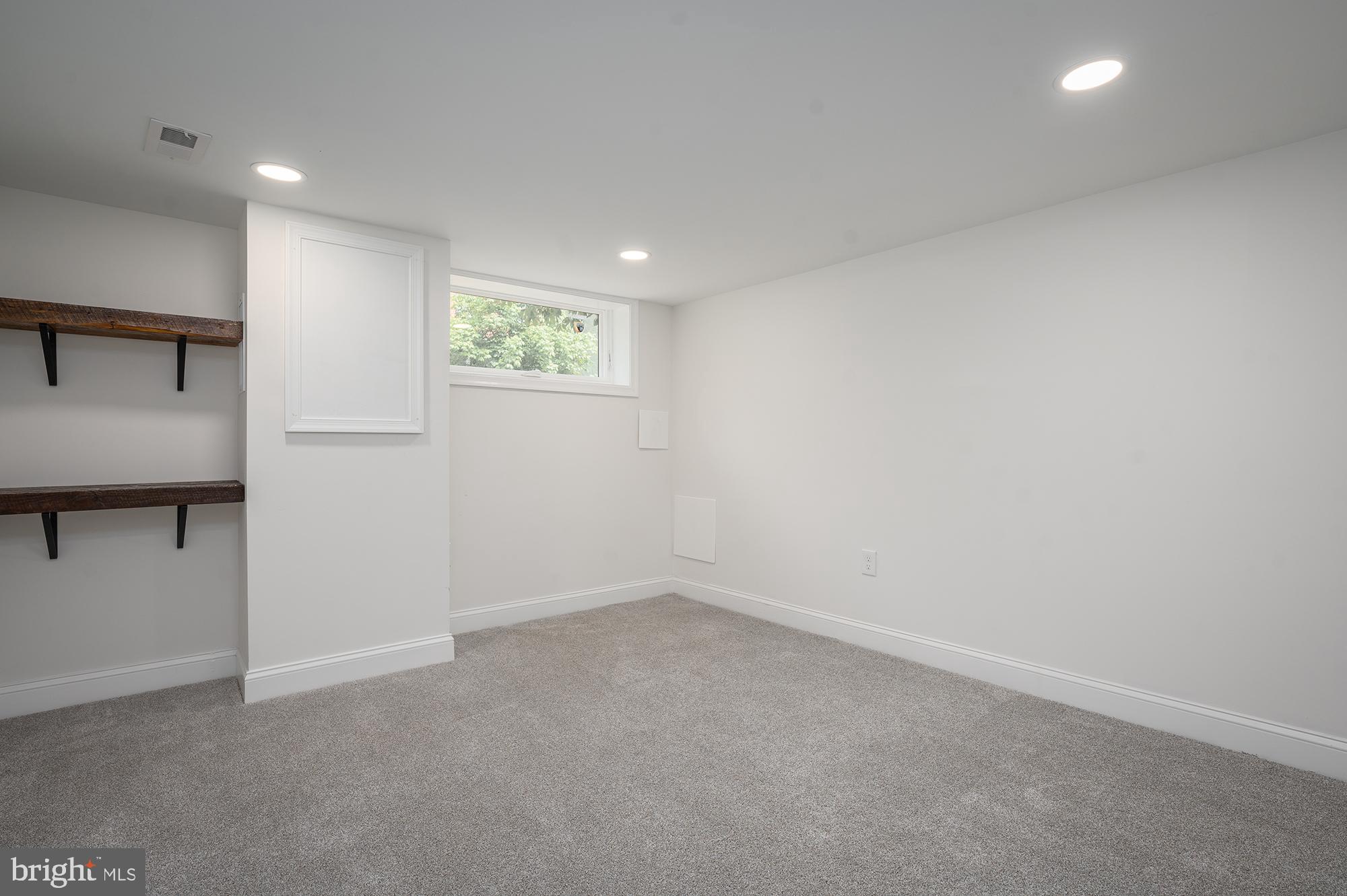 HIGHLANDTOWN - Residential