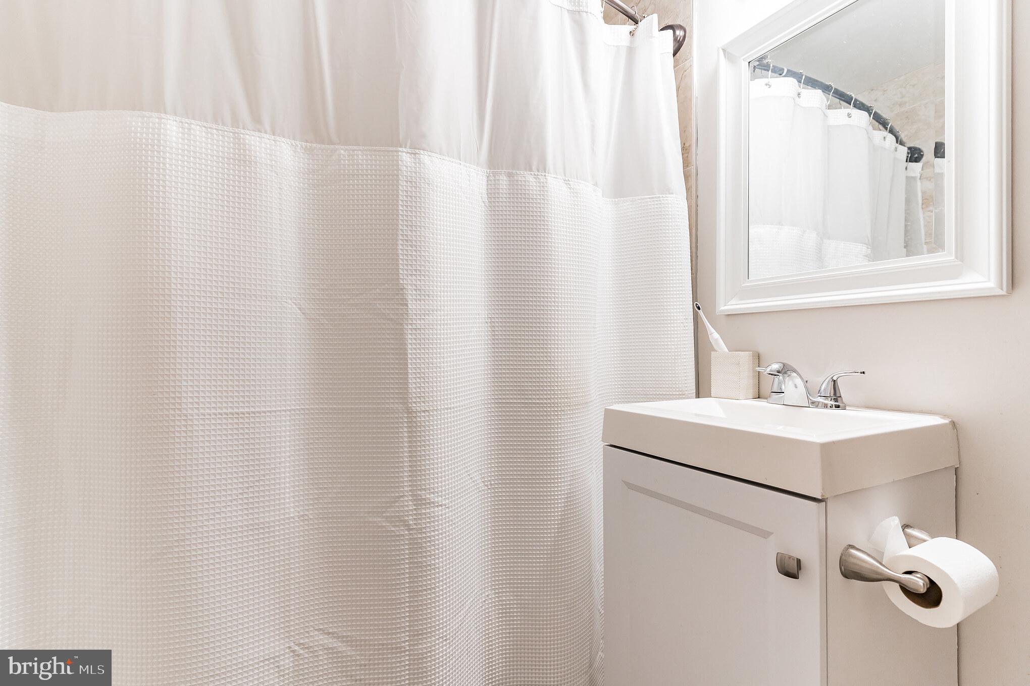 LANCASTER - Residential Lease