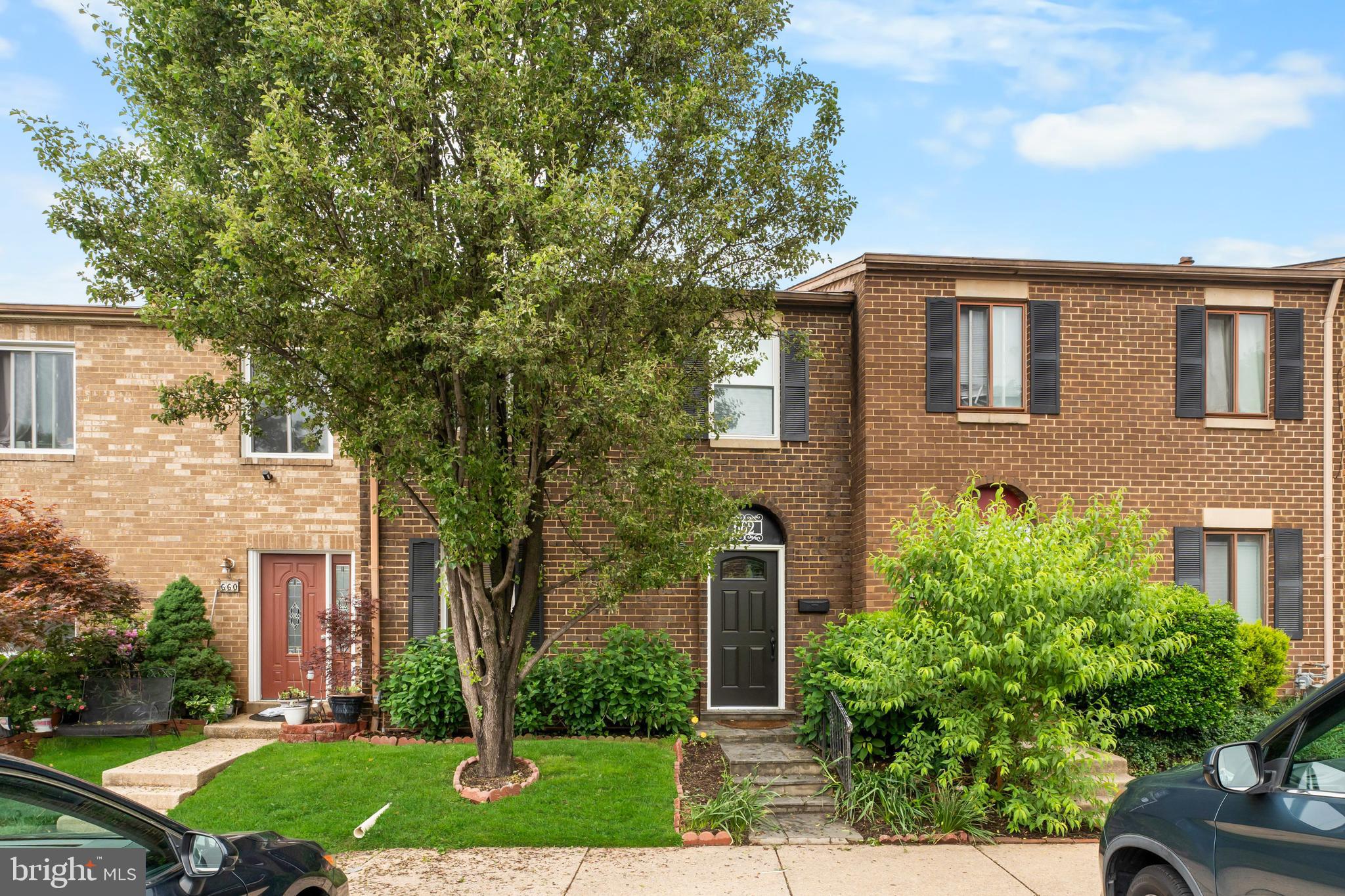 Welcome to this beautifully renovated 4-bedroom, 2.5-bath brick-front townhouse. After a complete renovation following a fire, this home is practically brand new with modern finishes throughout. The spacious layout features four generously sized bedrooms, including a master suite with an en-suite bath. Enjoy the convenience of a fully updated kitchen with brand-new appliances, sleek countertops, and plenty of storage. Located just minutes from local shops and the vibrant RIO center, this townhouse offers both comfort and convenience. Don't miss the opportunity to own this turn-key home in a prime location!" Directions:Get on I-370 W from Metro Access Rd, Continue on I-370 W to West Side Dr
Continue on West Side Dr to your destination in Gaithersburg OFFER DEADLINE ADDED - TUESDAY 5/20/25 7PM THANK YOU FOR VIEWING