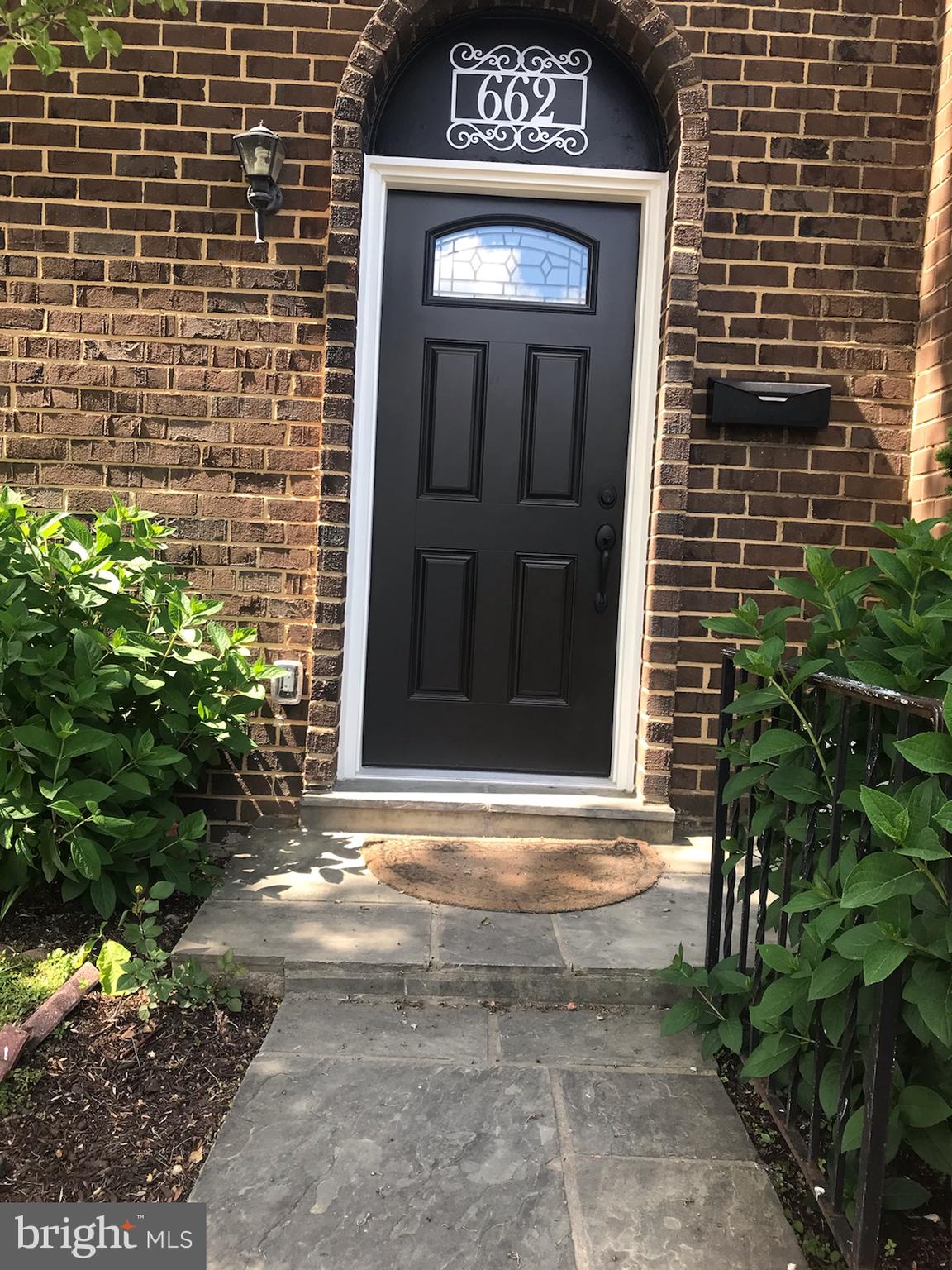 662 WEST SIDE DRIVE 1-H