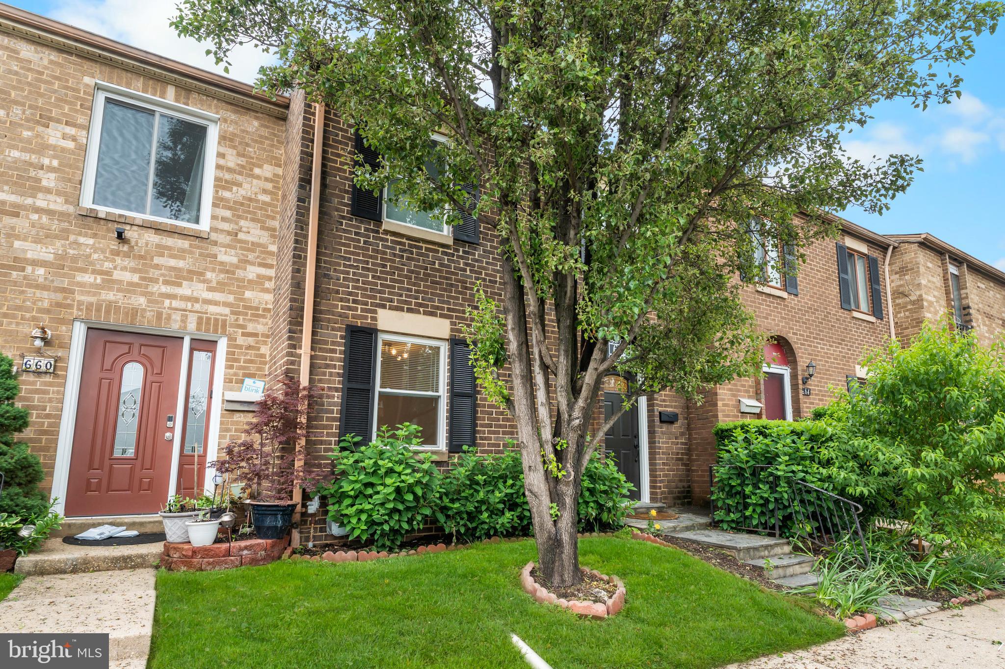 662 WEST SIDE DRIVE 1-H