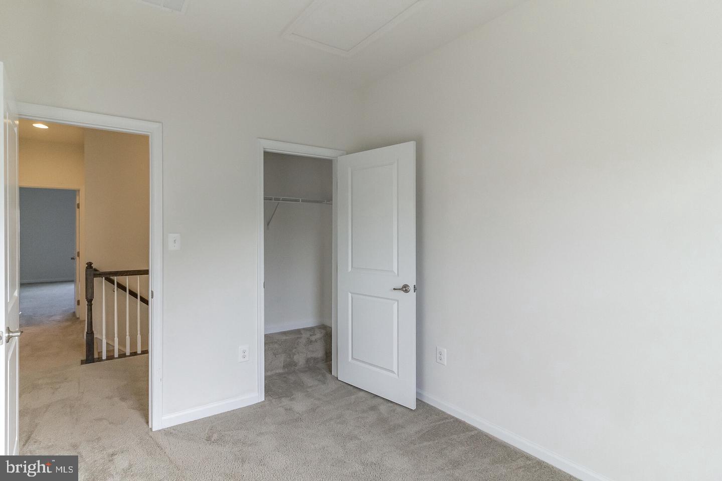 PARKSIDE - Residential