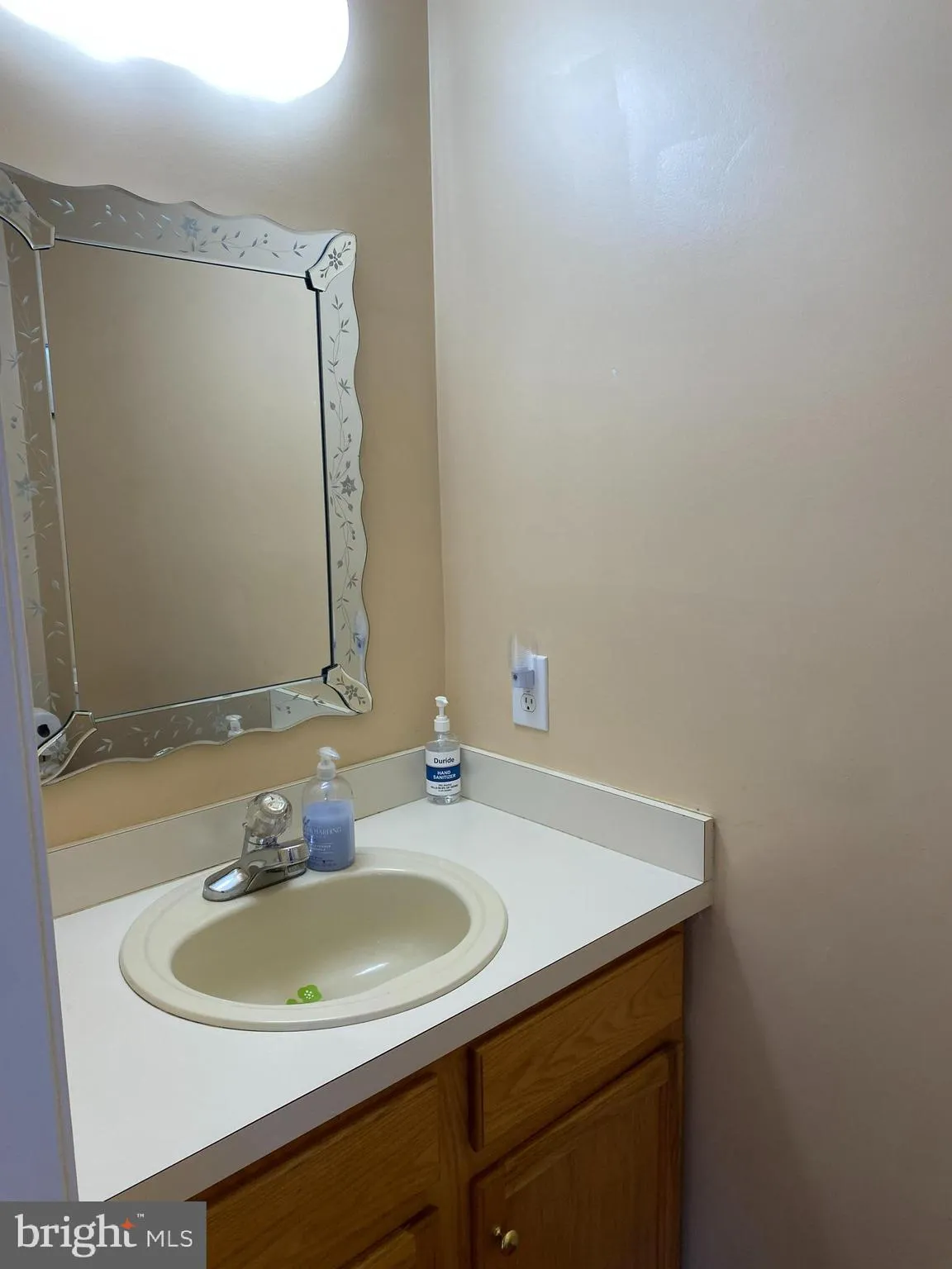 Warrington, Pennsylvania 18976, United States, 2 Bedrooms Bedrooms, ,2 BathroomsBathrooms,Residential,Pending,108593