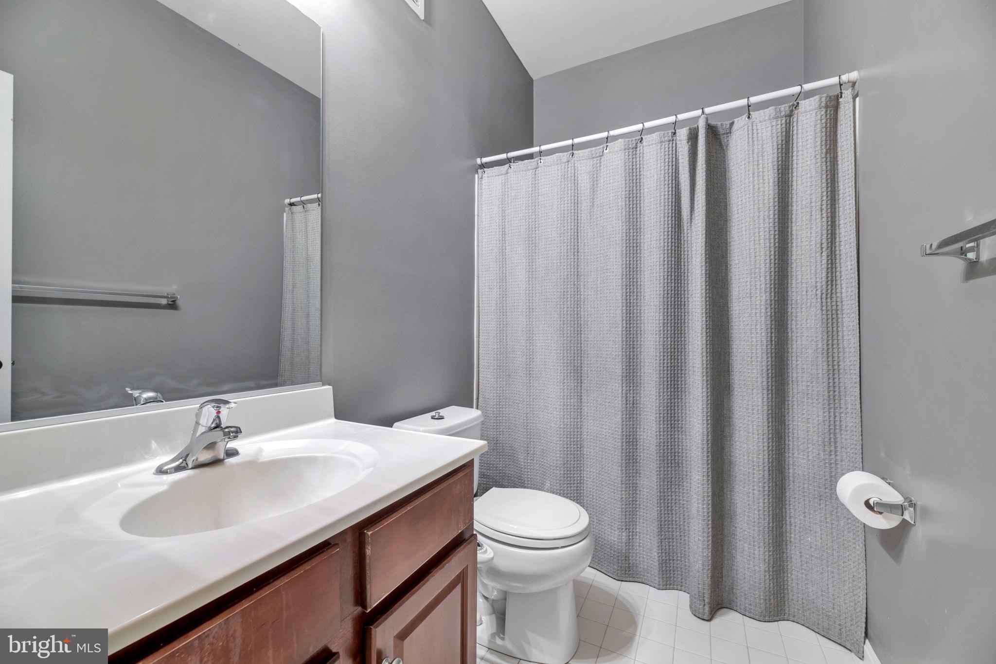 TOWN CENTER AT CAMP SPRINGS - Residential Lease