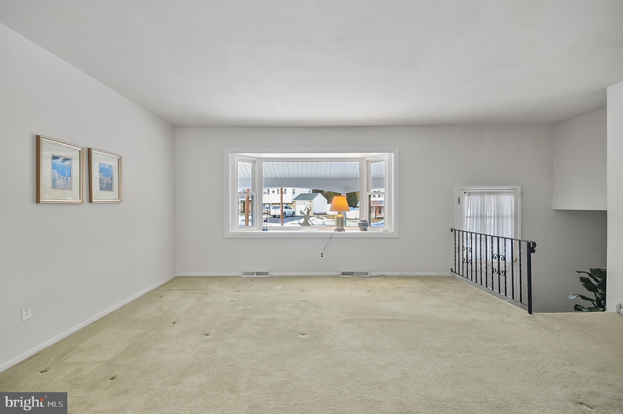 BURGUNDY HILLS - Residential