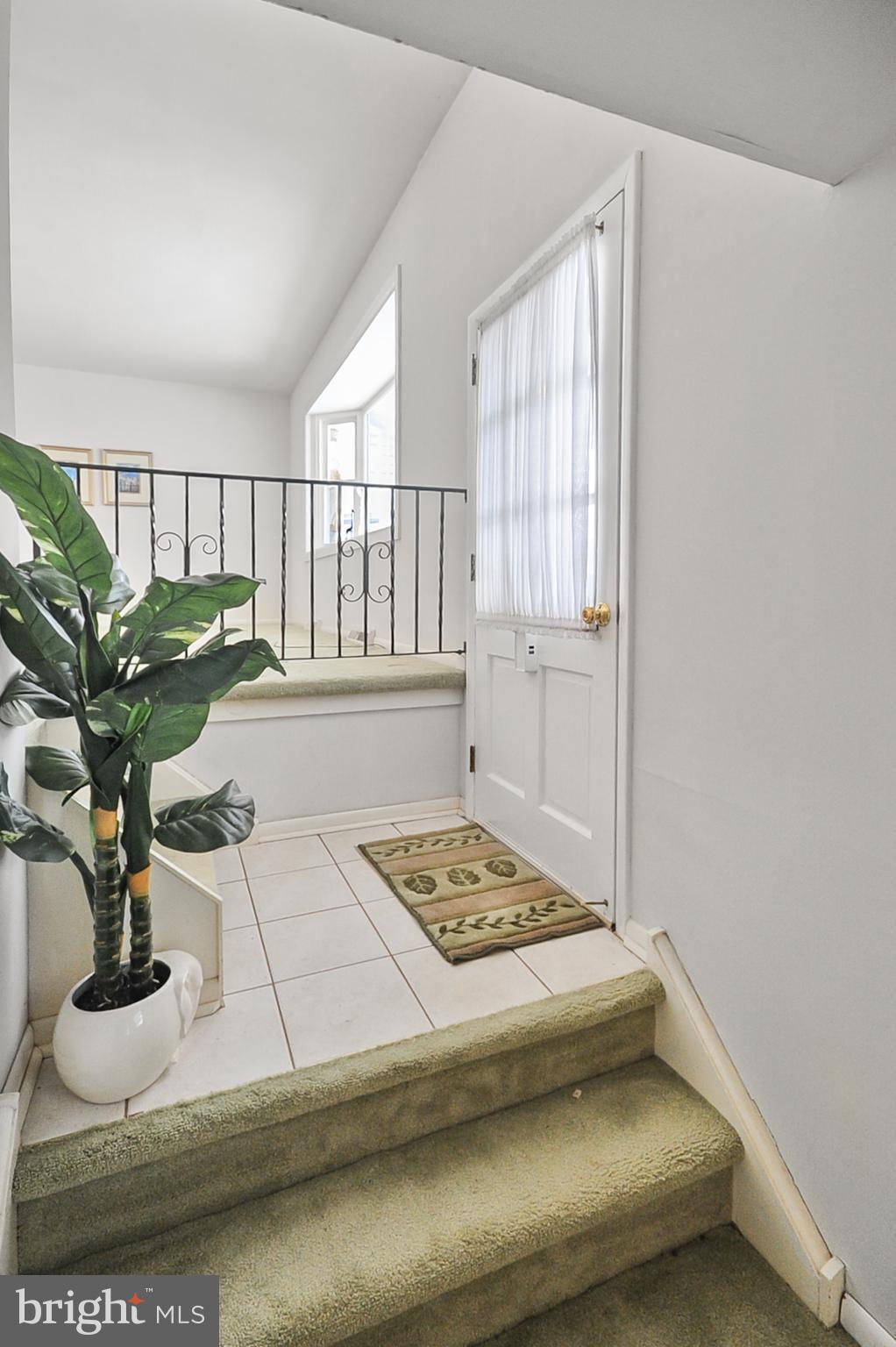 BURGUNDY HILLS - Residential