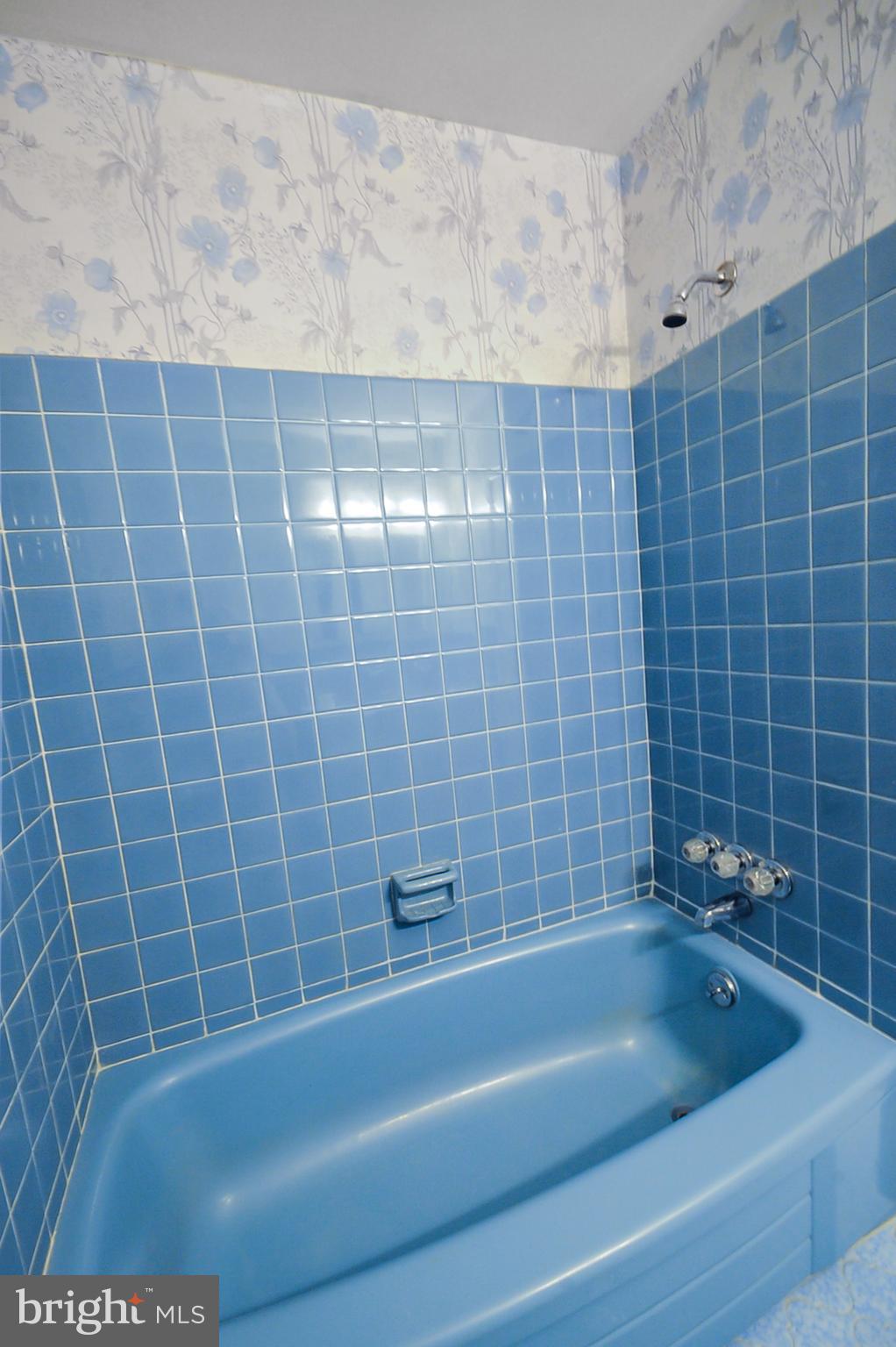 BURGUNDY HILLS - Residential