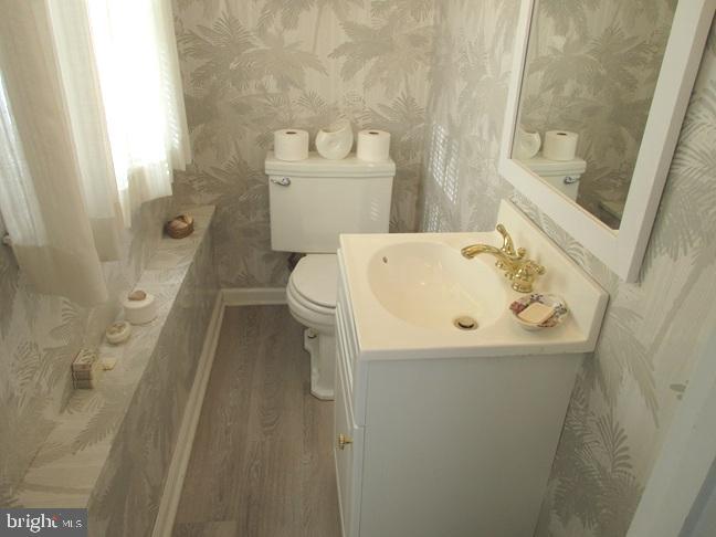 BURGUNDY HILLS - Residential