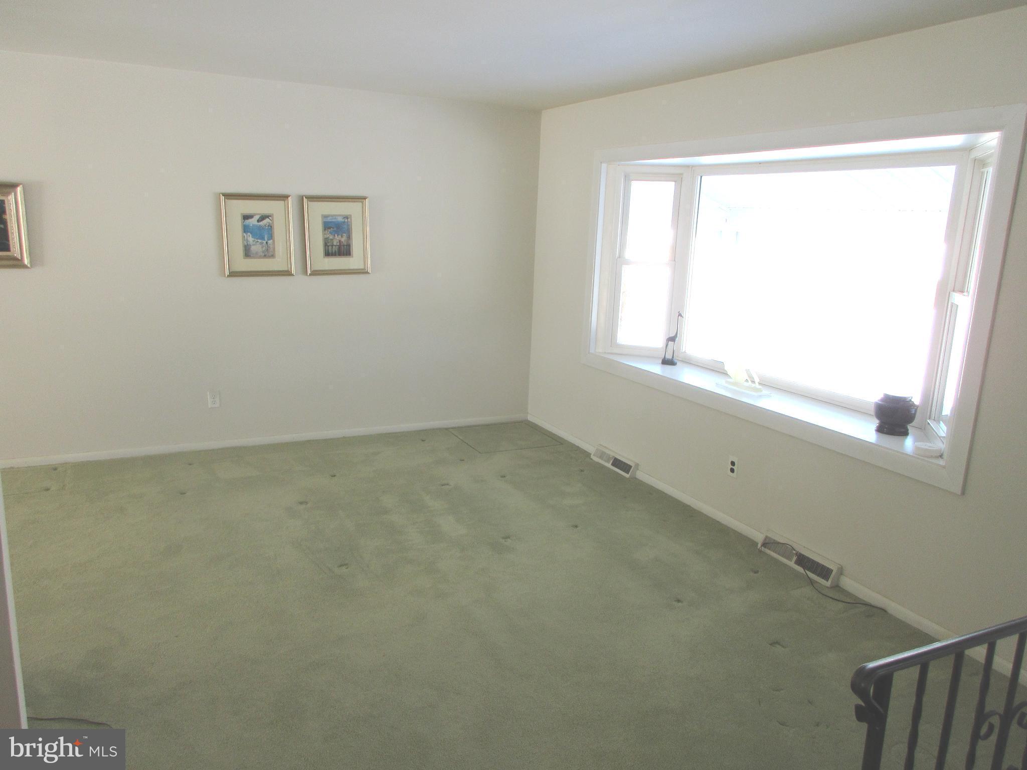 BURGUNDY HILLS - Residential