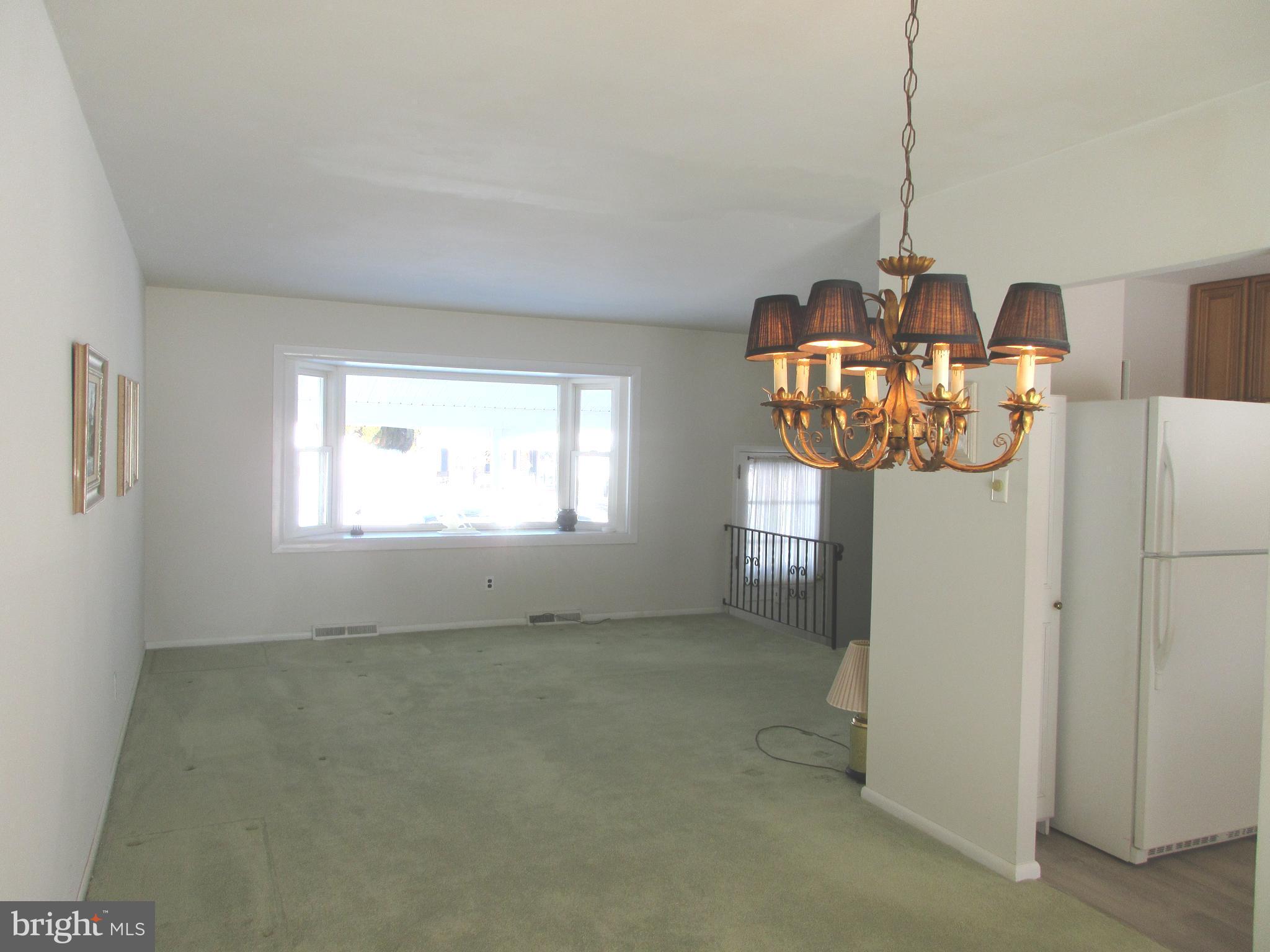 BURGUNDY HILLS - Residential