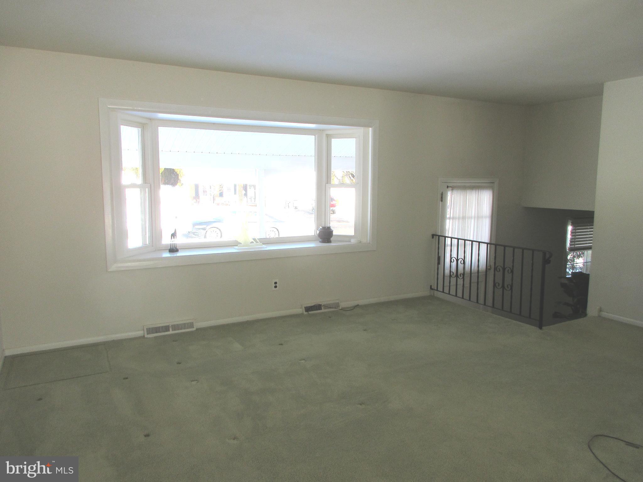 BURGUNDY HILLS - Residential