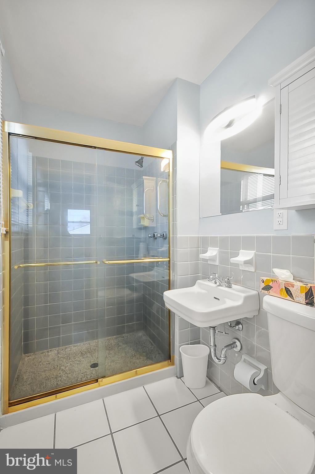 BURGUNDY HILLS - Residential