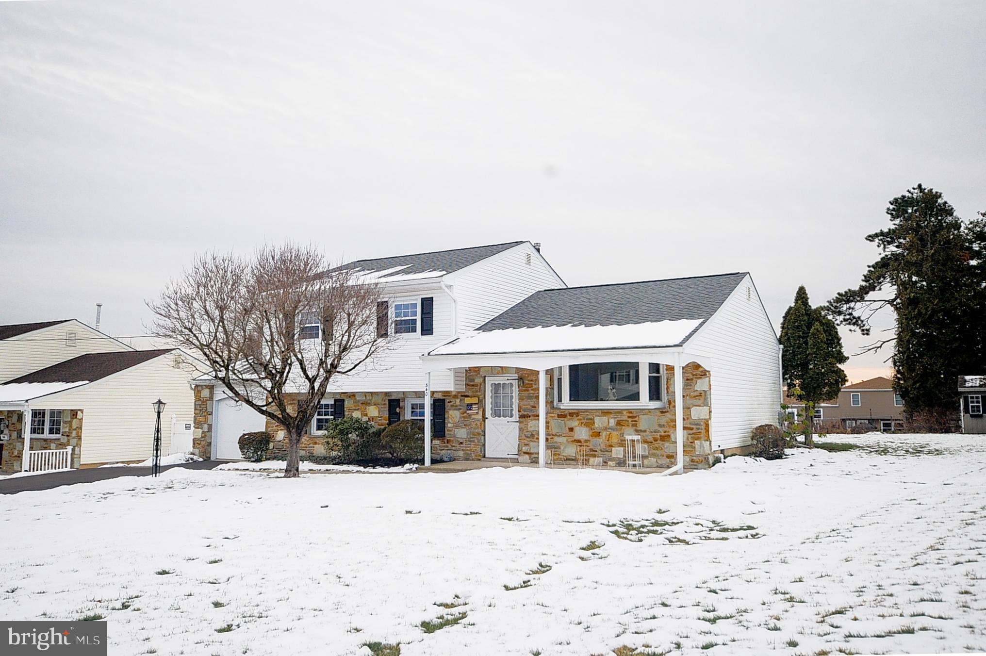 BURGUNDY HILLS - Residential