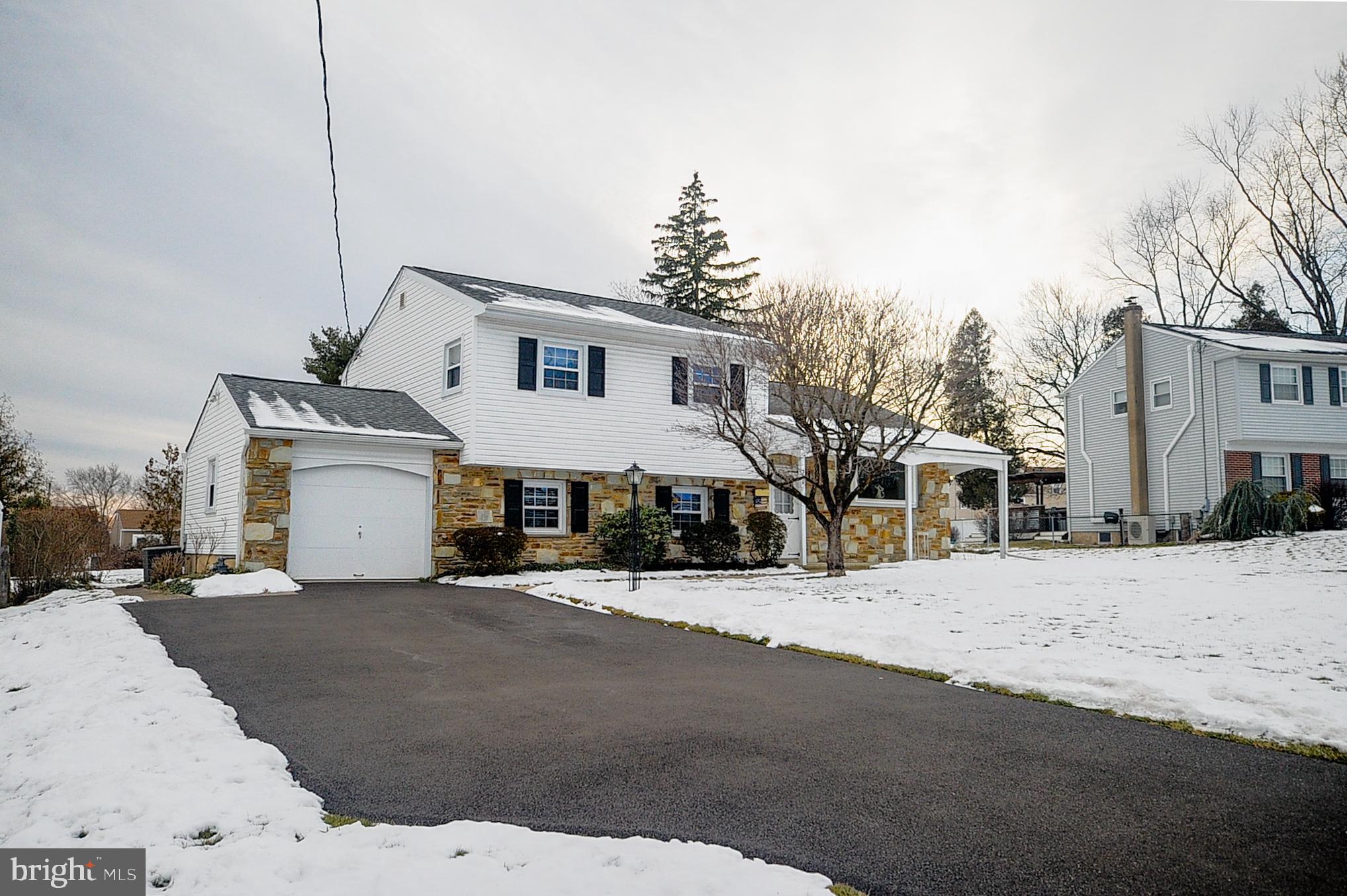 BURGUNDY HILLS - Residential