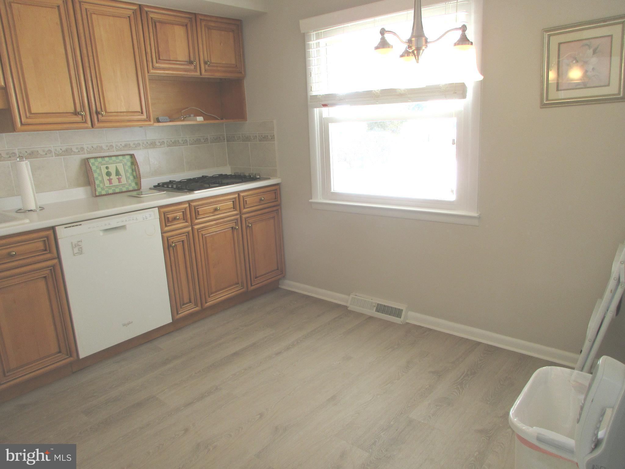 BURGUNDY HILLS - Residential