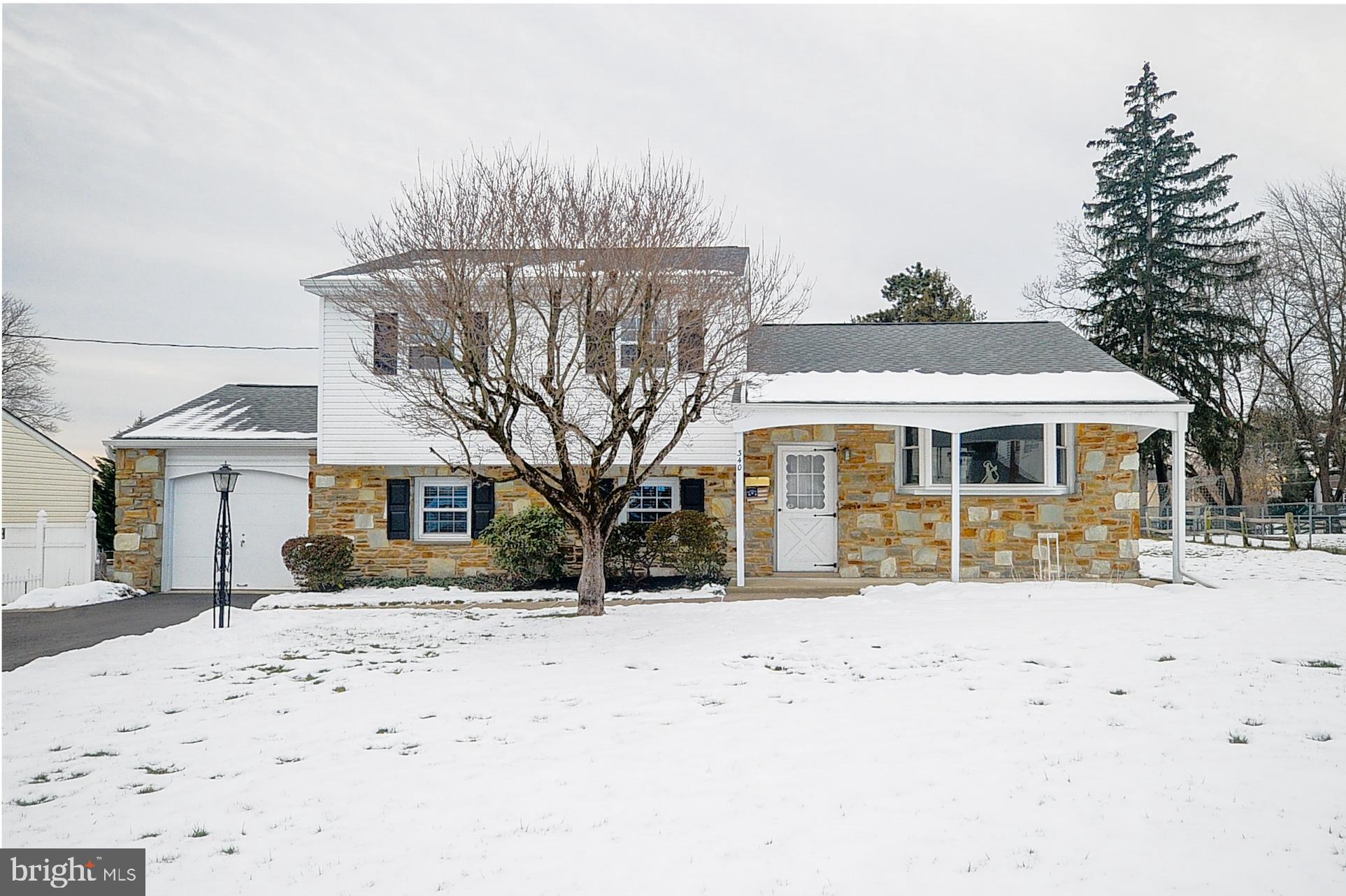 BURGUNDY HILLS - Residential