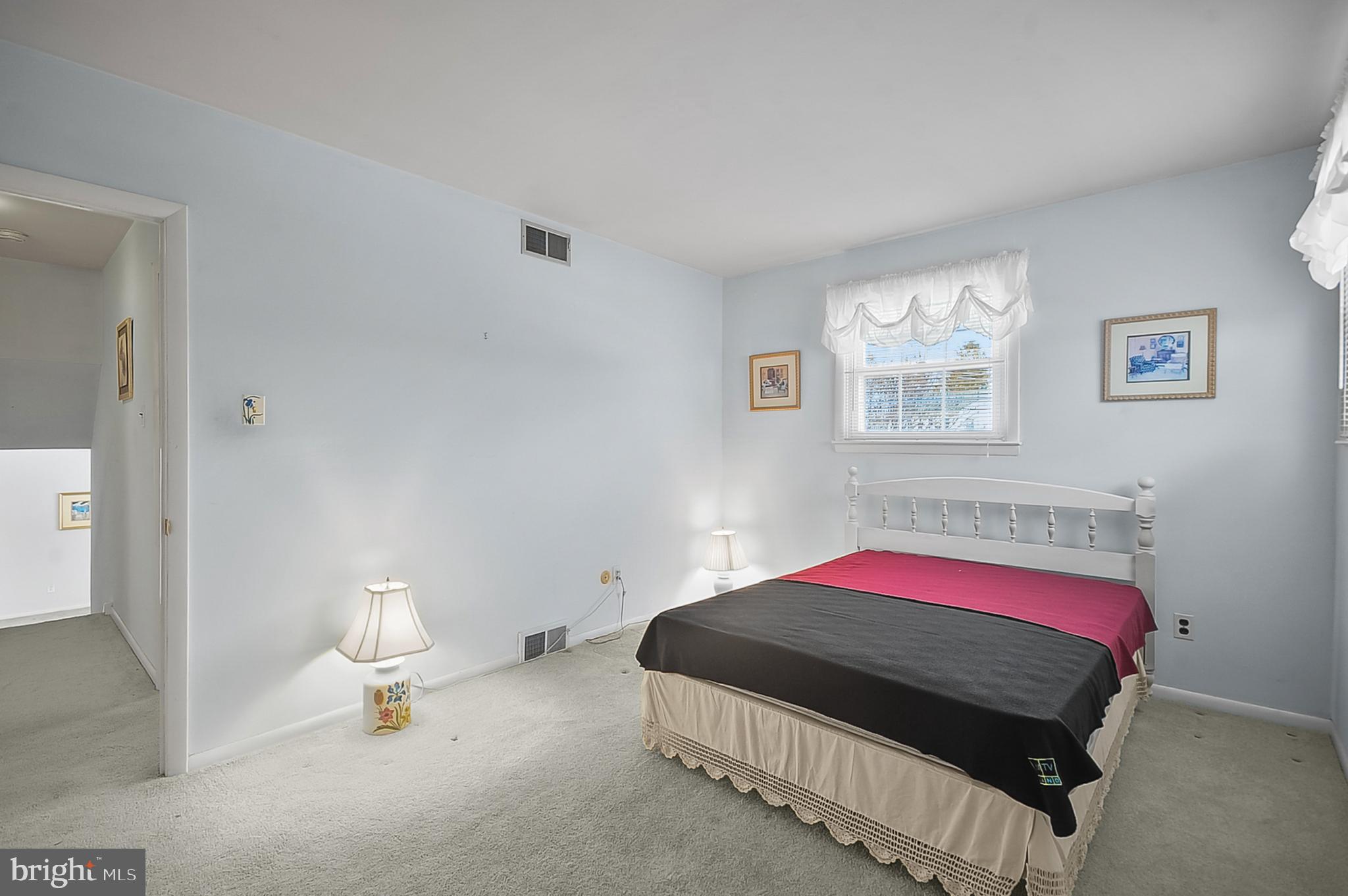 BURGUNDY HILLS - Residential