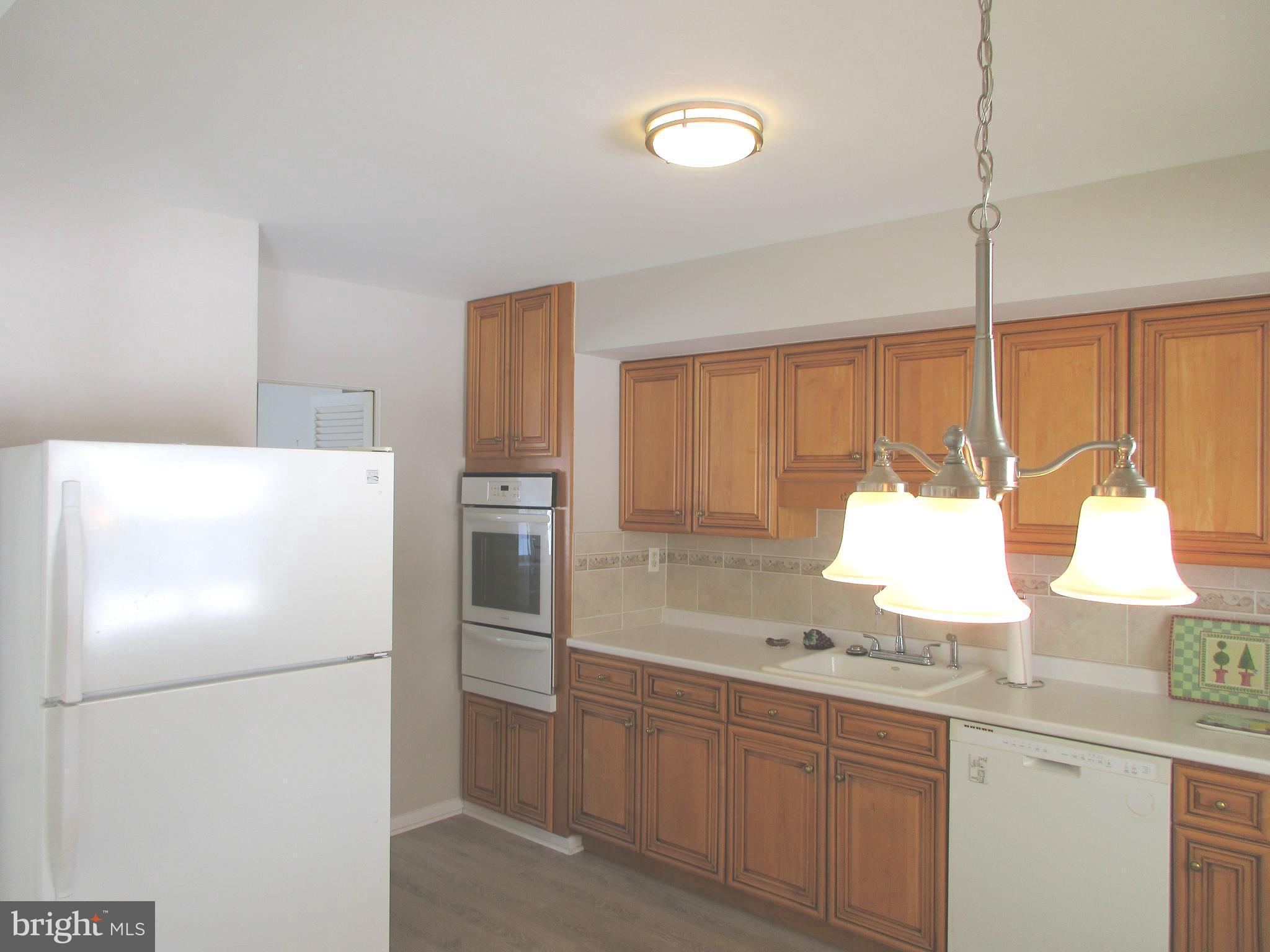 BURGUNDY HILLS - Residential